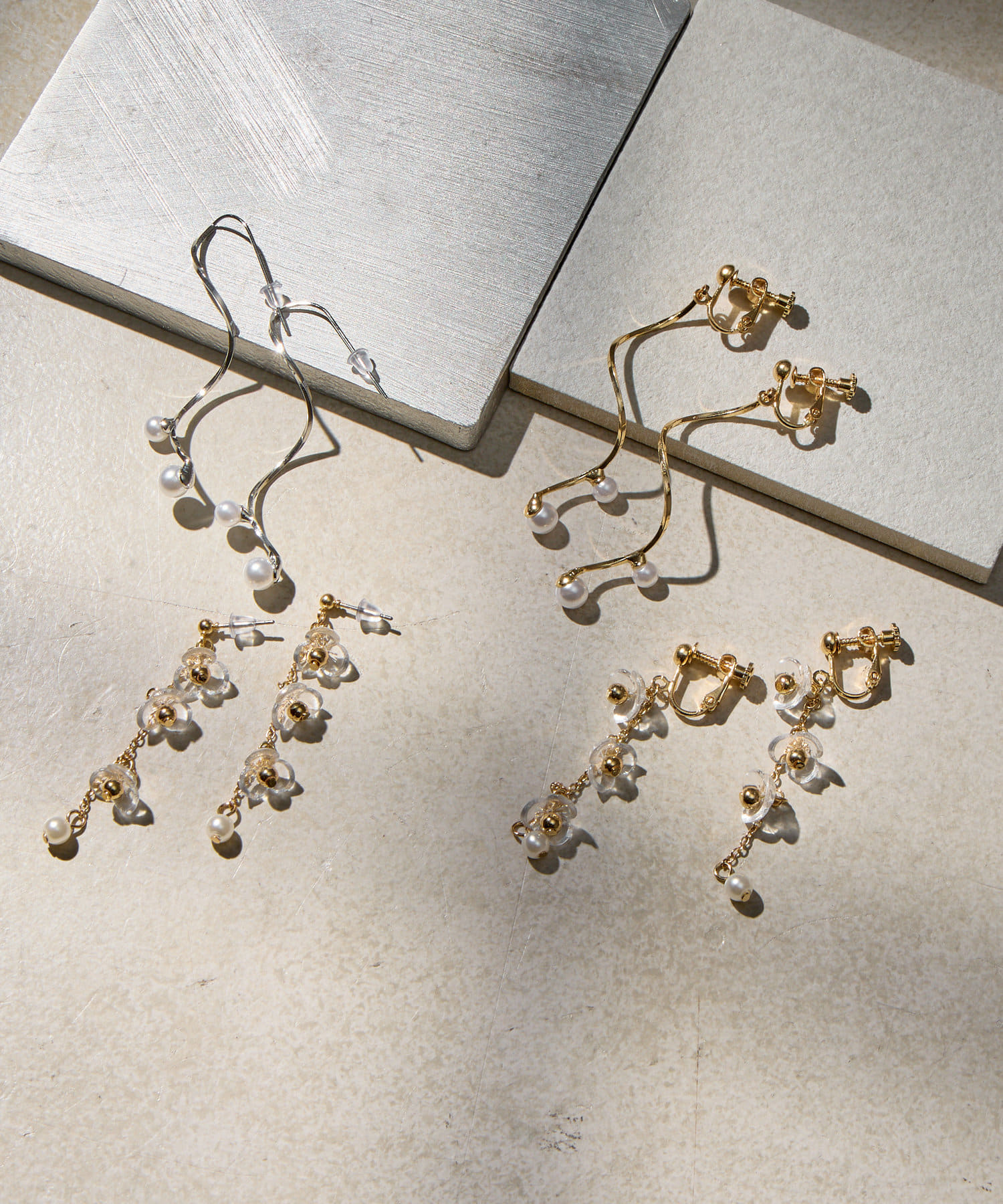 Lattice(ラティス) クリアフラワーイヤリング