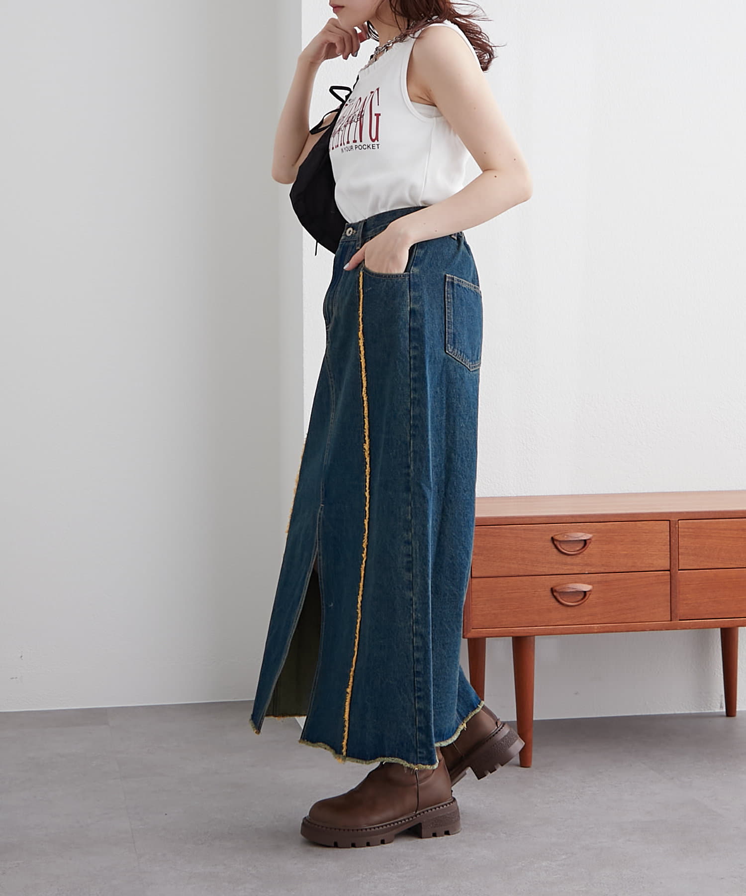 w closet(ダブルクローゼット) フリンジ切替デニムロングスカート