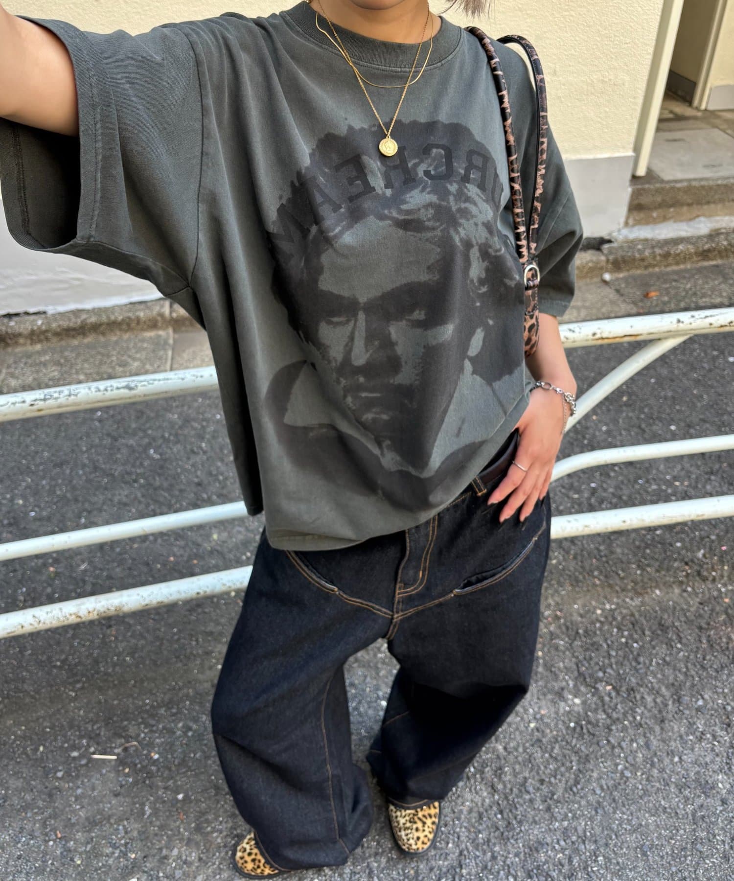WHO’S WHO gallery(フーズフーギャラリー) AW新色登場【Sourcream/サワークリーム】偉人TEE　