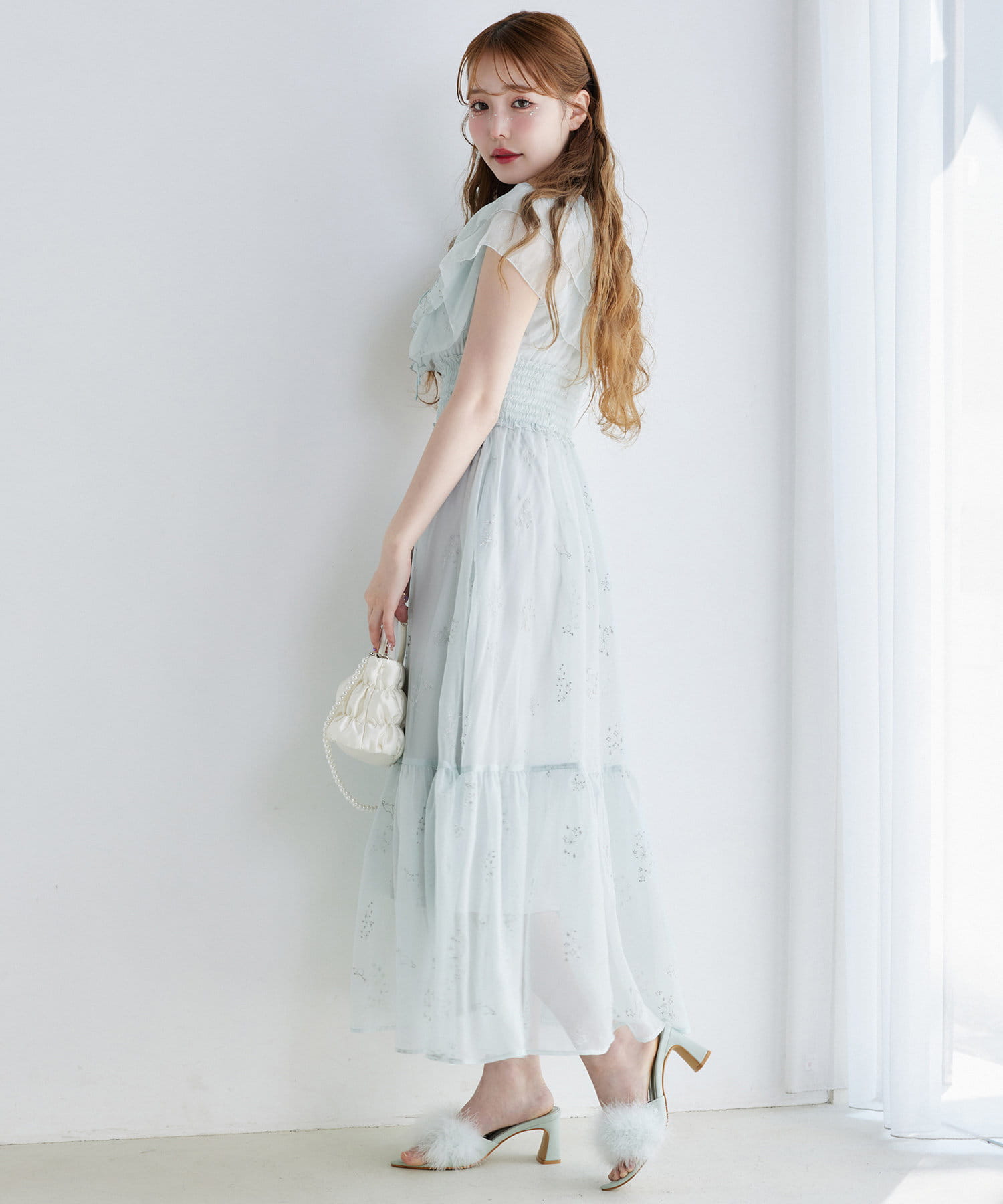 ☆お値下げ中☆ パッドin Tulle Docking Flareワンピース AMBIDEX Store △〇トロピカルワッシャー プリーツワンピース(F