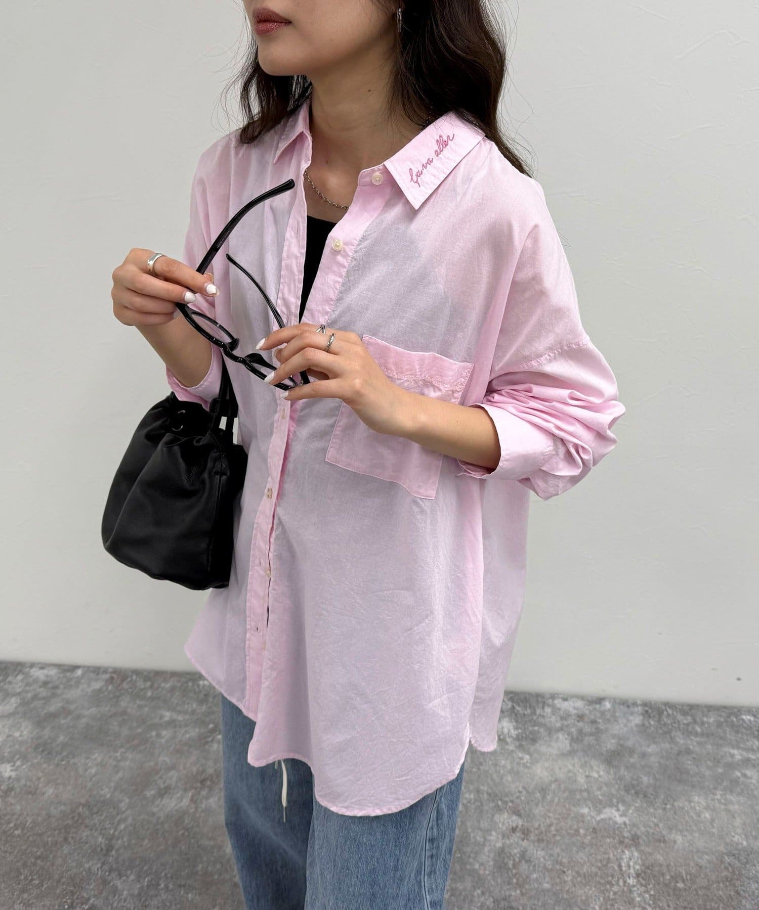 FREDY & GLOSTER(フレディ アンド グロスター) 刺繍入りオーバーシャツ