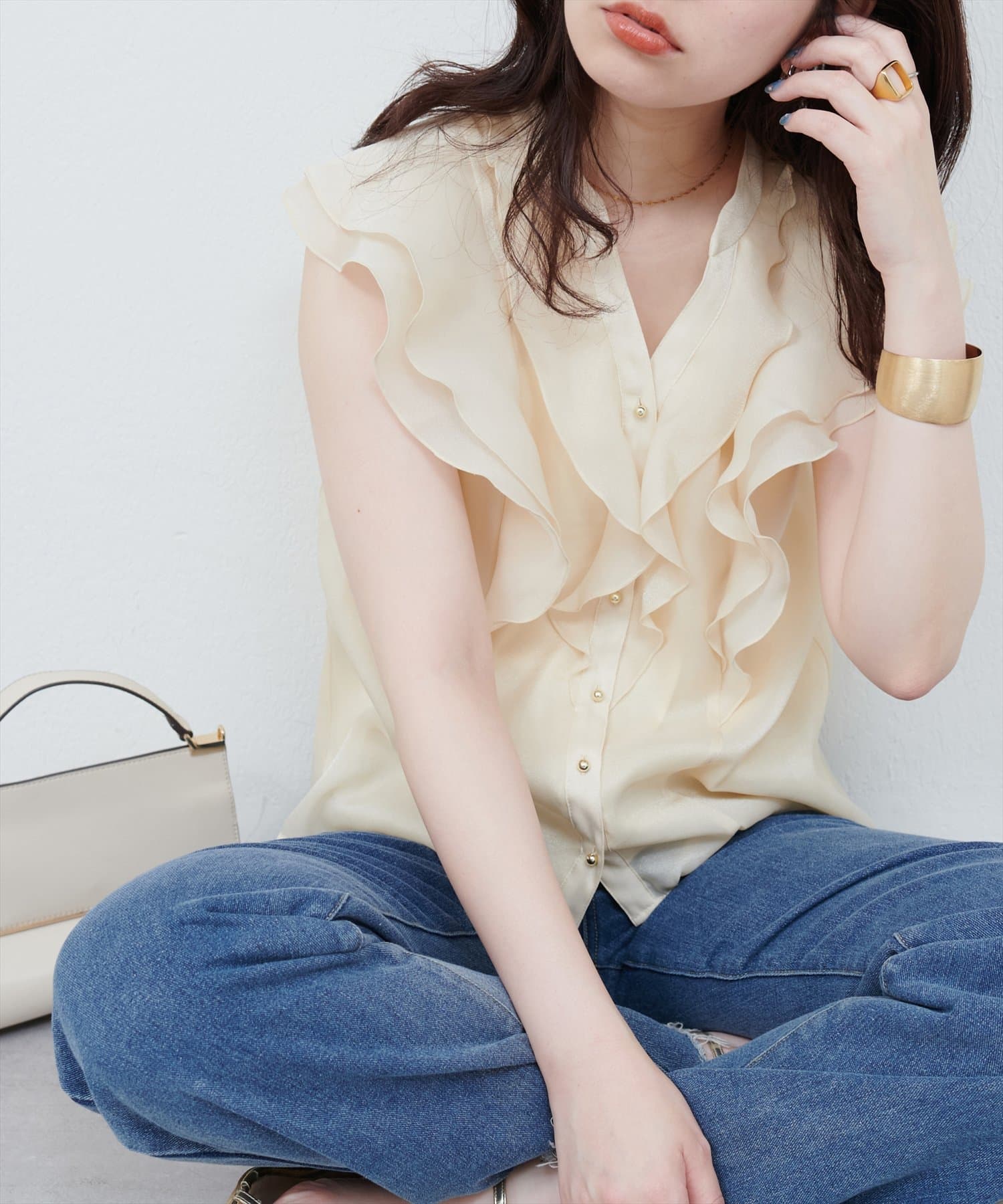 ラッフルフリルキーネックブラウス | natural couture ラッフルフリルキーネックブラウス | natural couture