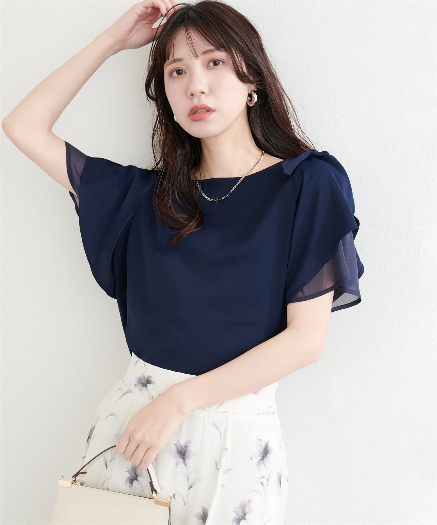 natural couture(ナチュラルクチュール) 肩リボンラッフルフレア袖ブラウス