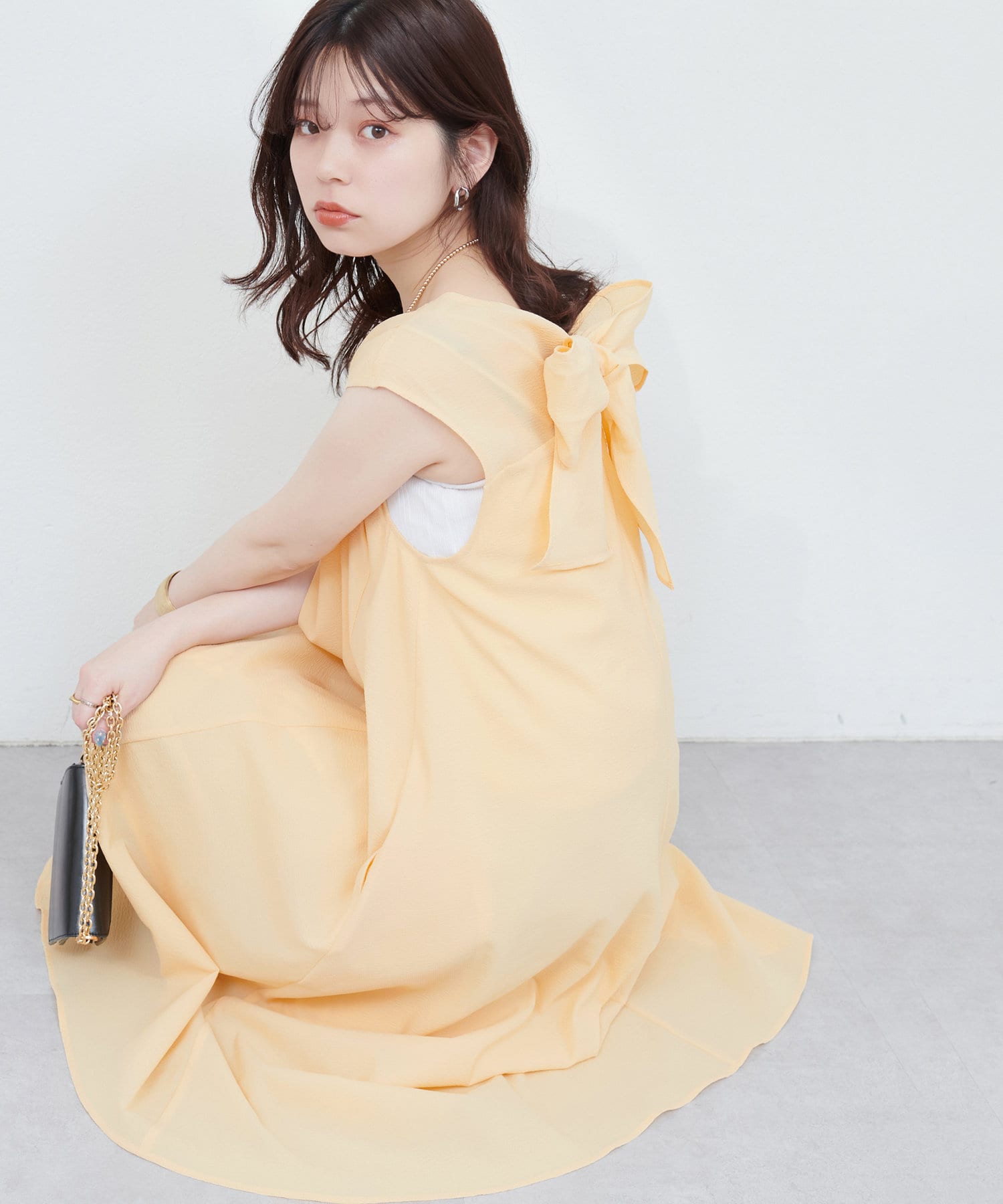 【2025SS natural couture】バックリボンテントワンピース■Design存在感のあるバックリボンがポイントのワンピース。布をふんだんに使ったテントのようなAラインシルエットが目を惹き
