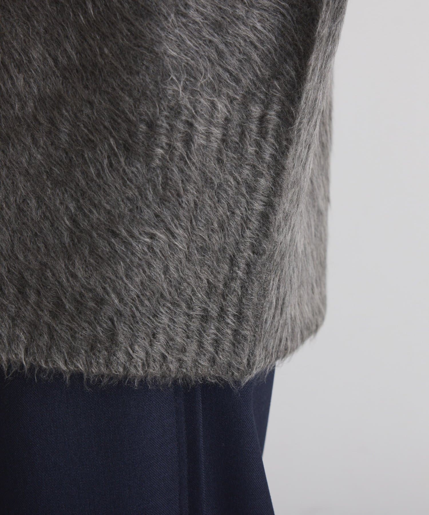 COLLAGE GALLARDAGALANTE(コラージュ ガリャルダガランテ) 《1月13日13:00まで　TIME SALE開催中》エアリー深Vニット