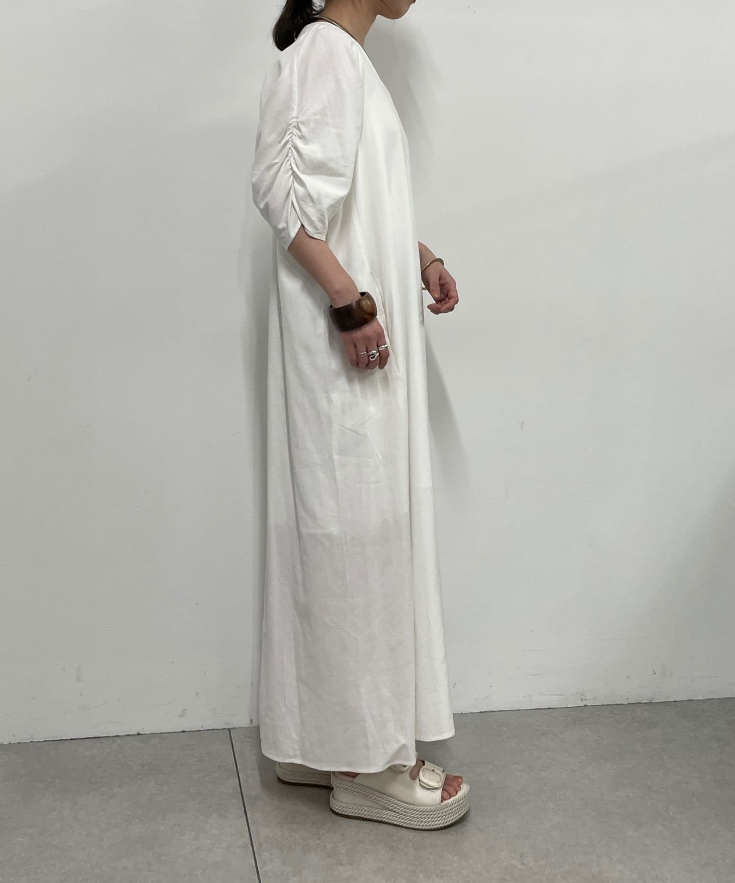 OUTLET(アウトレット) 【Omekashi】Uネックリネンギャザースリーブワンピース