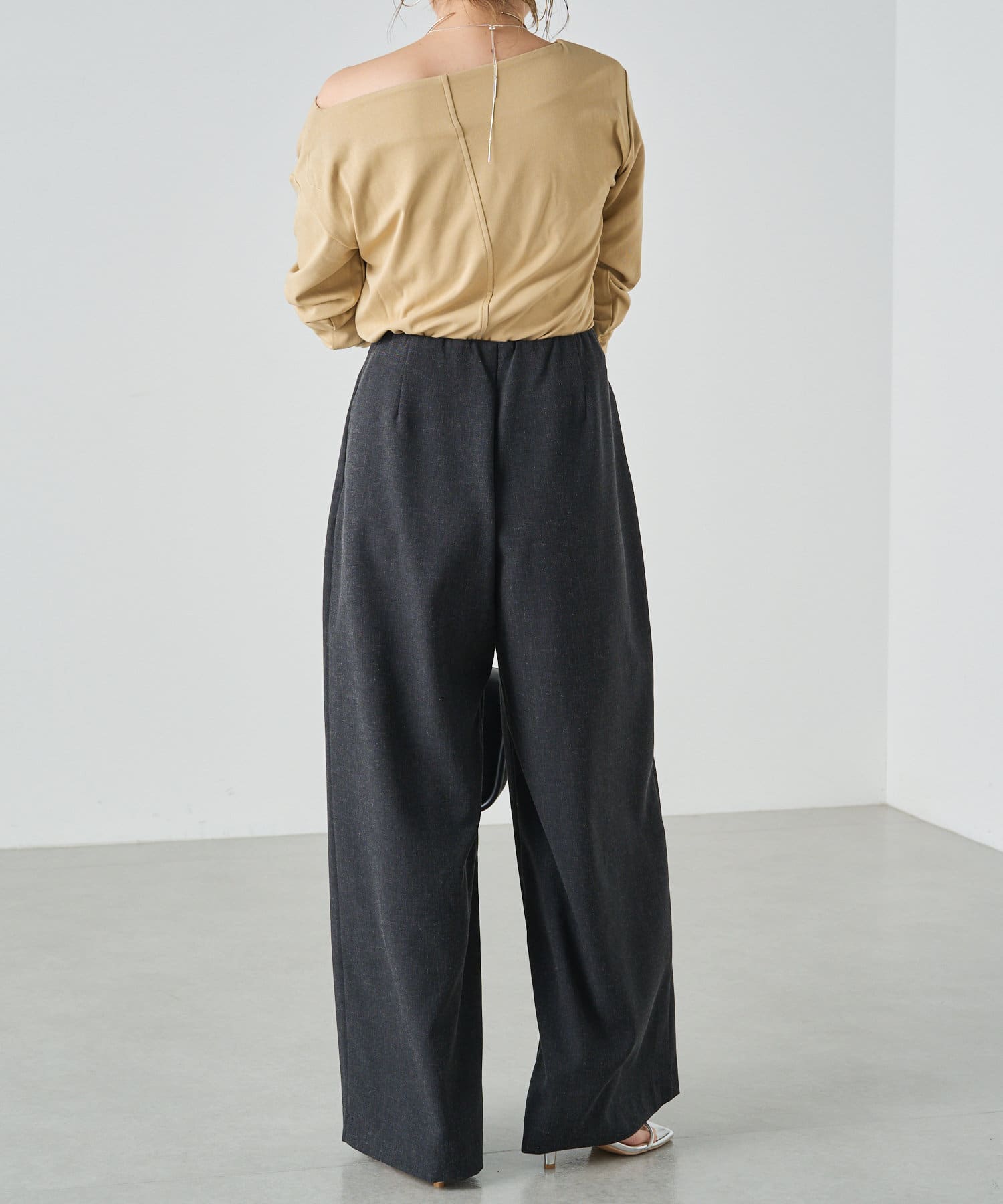 OUTLET(アウトレット) 【Omekashi】スムースオフショルプルオーバー