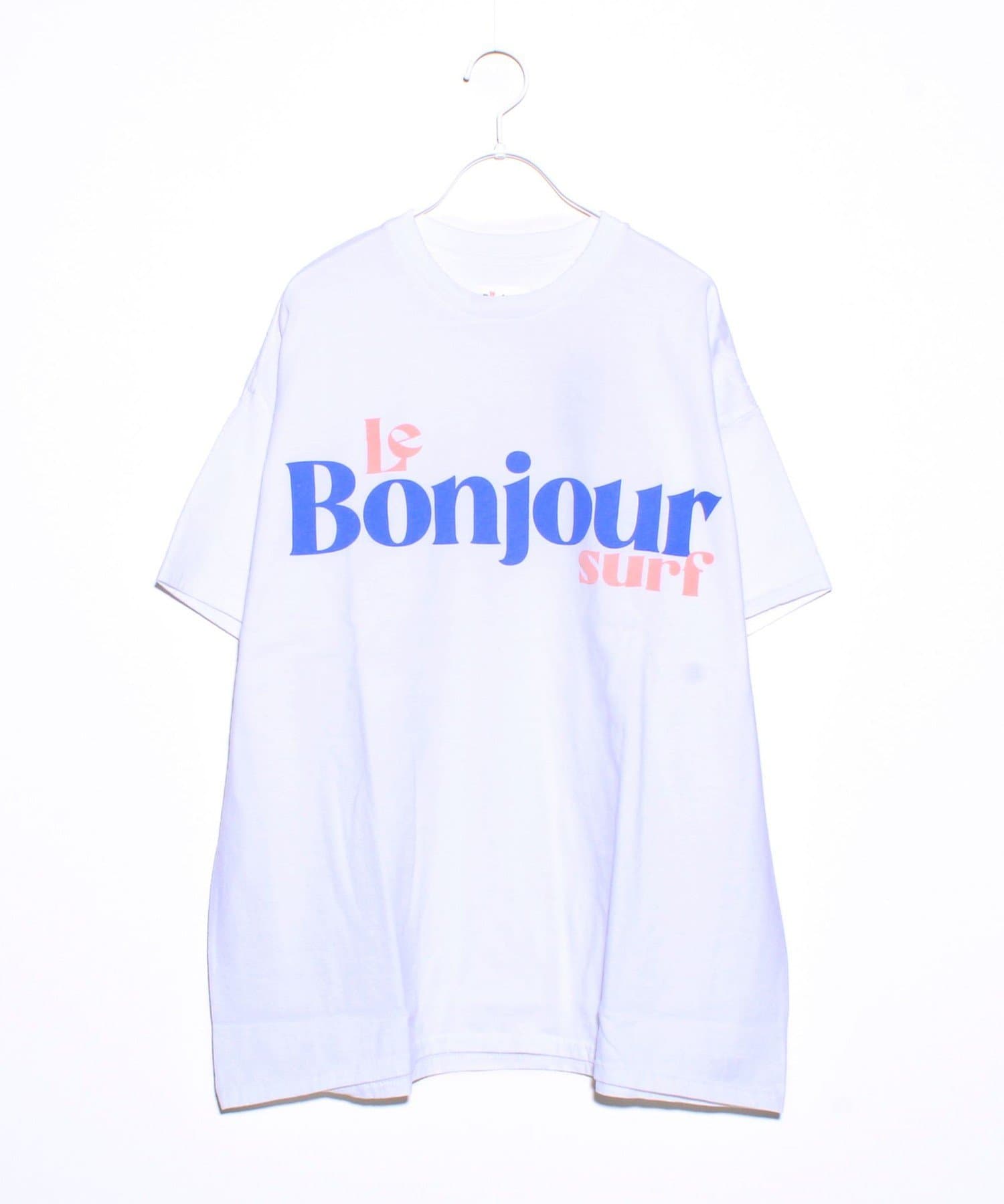 日本とフランスで展開する注目のフレンチサーフブランド「Le Bonjour Surf ルボンジュールサーフ」。フランス人アーチストが活動するバスク地域の文化がデザインやカラーに表現されているのが特徴。