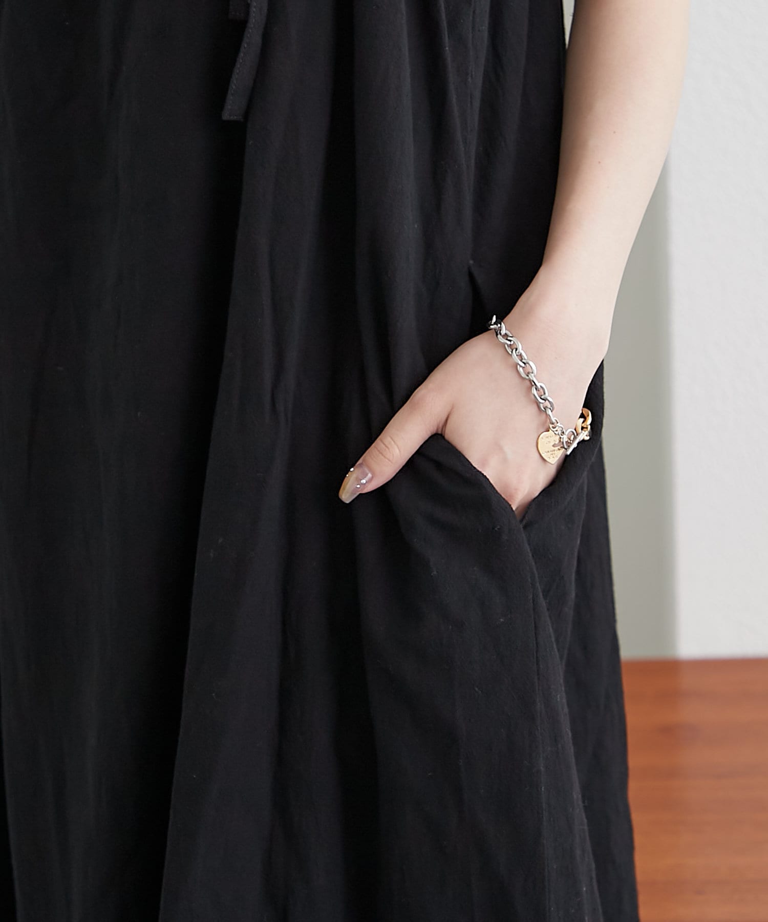 w closet(ダブルクローゼット) 【3色展開】ドロストフリルタンクワンピース