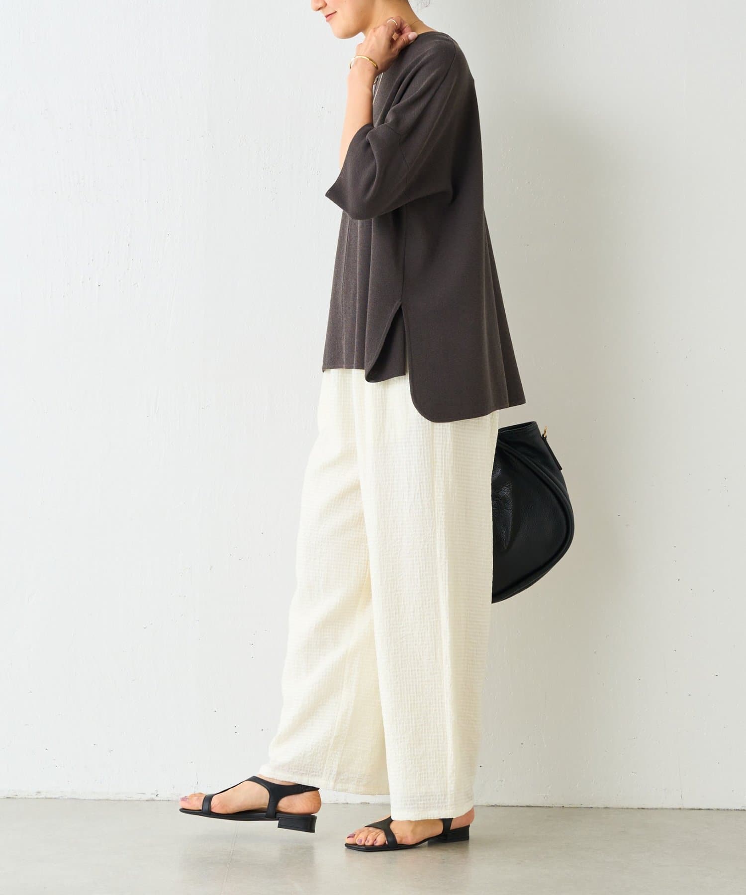 新品 BEARDSLEY トロミジャージーバギーパンツ （ブラック） トロミジャージーバギーパンツ（その他パンツ）｜BEARDSLEY