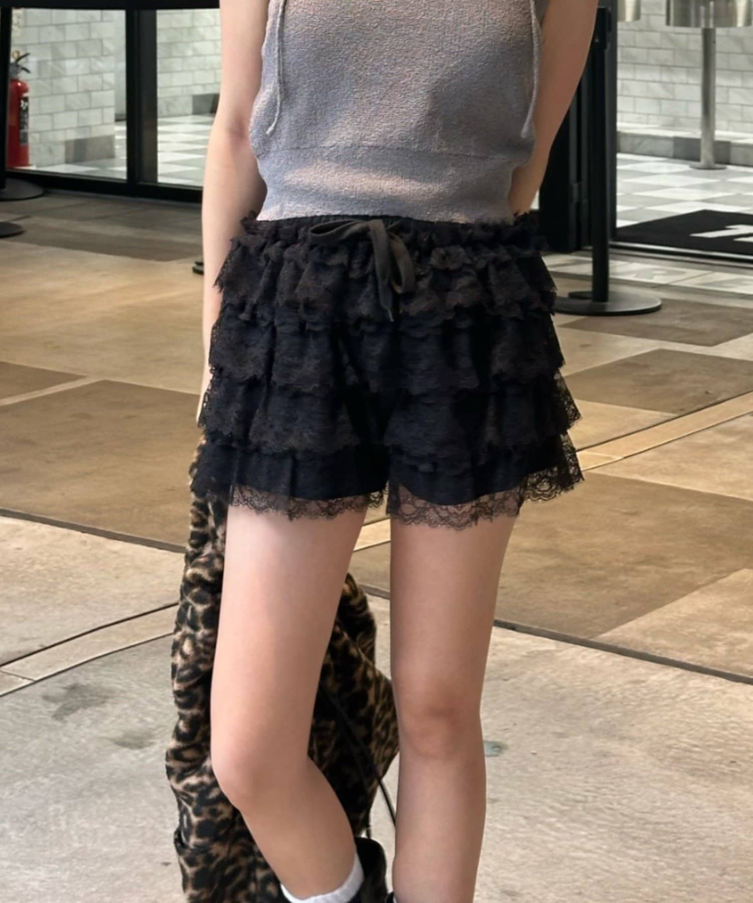 RAY CASSIN(レイカズン) ボリュームフリルレースショートパンツ