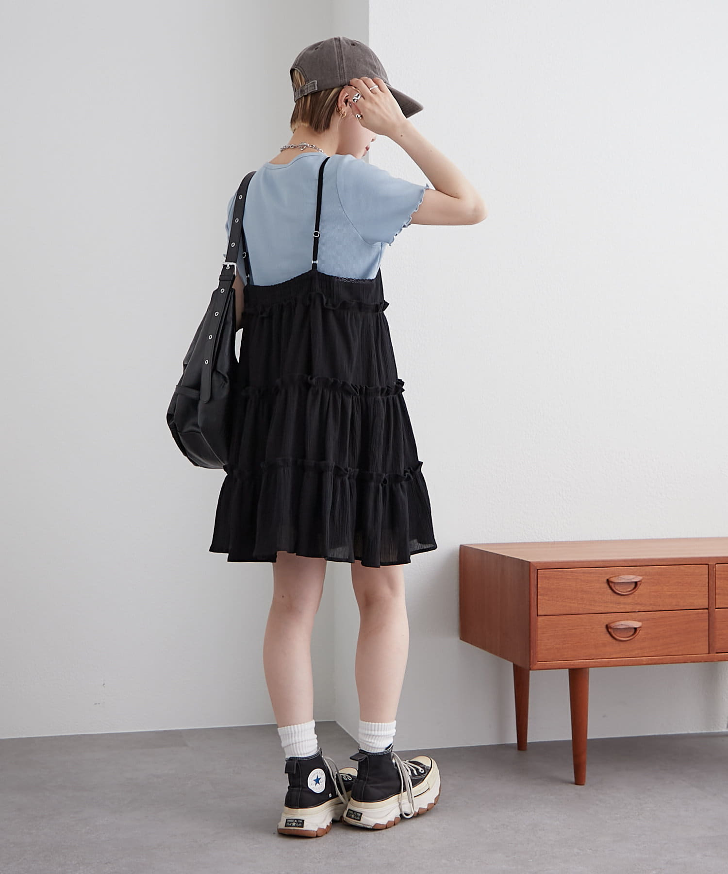 w closet(ダブルクローゼット) 【3色展開】ティアードミニキャミワンピース