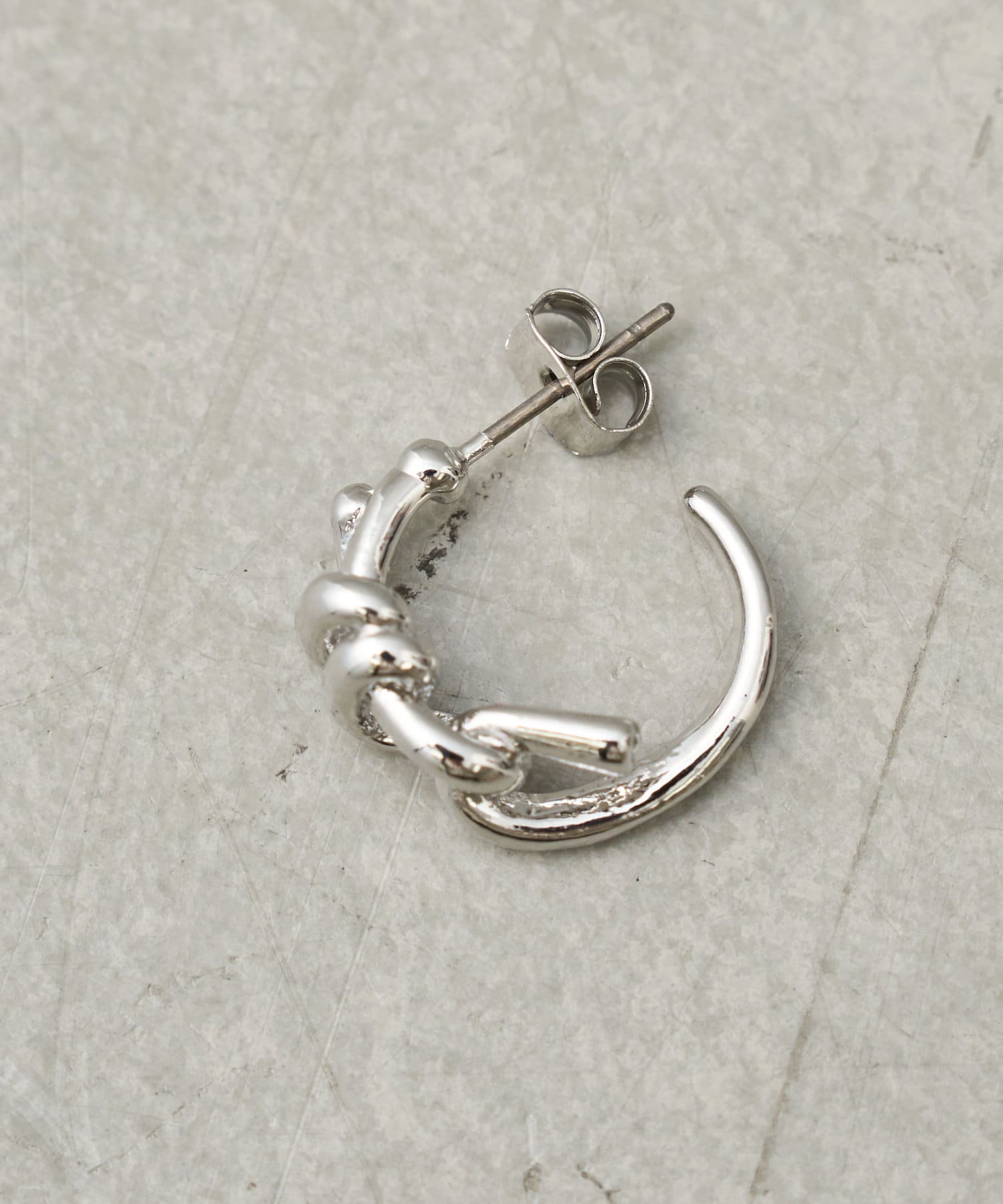 BIRTHDAY BAR(バースデイバー) Silver knot hoop pierce   シルバーノットフープピアス　