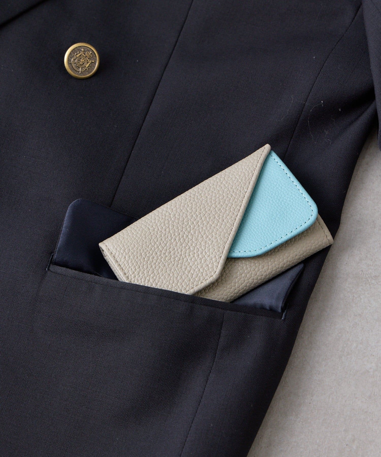 BIRTHDAY BAR(バースデイバー) 【onoff//　オノフ】本革名刺入れ