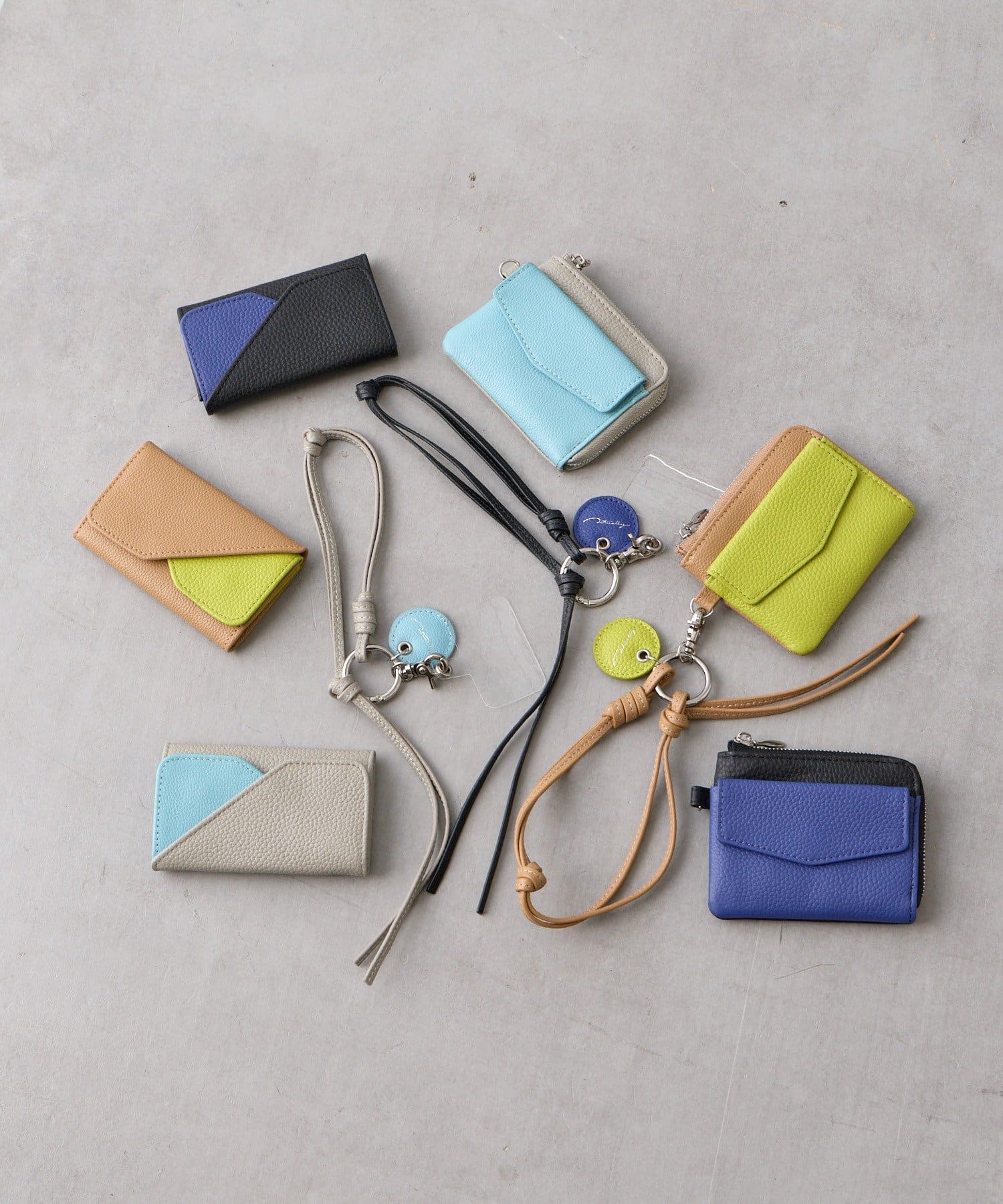 BIRTHDAY BAR(バースデイバー) 【onoff//　オノフ】本革ミニマルチウォレット