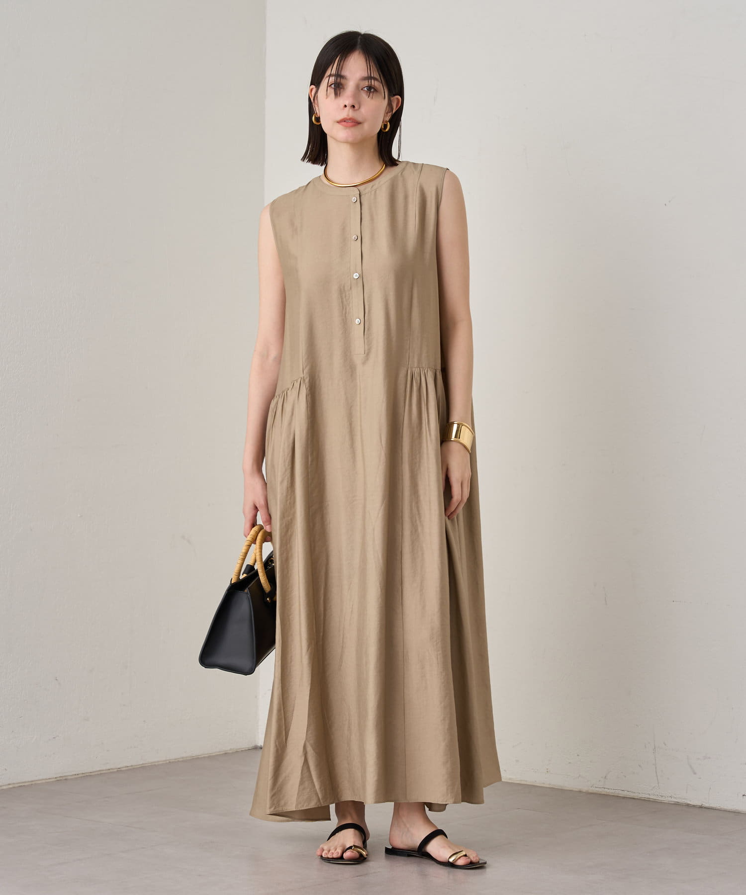 Loungedress　ラウンジドレス　ワンピース　ロングワンピース LOUNGEDRESS（ラウンジドレス）の「カットマキシワンピース