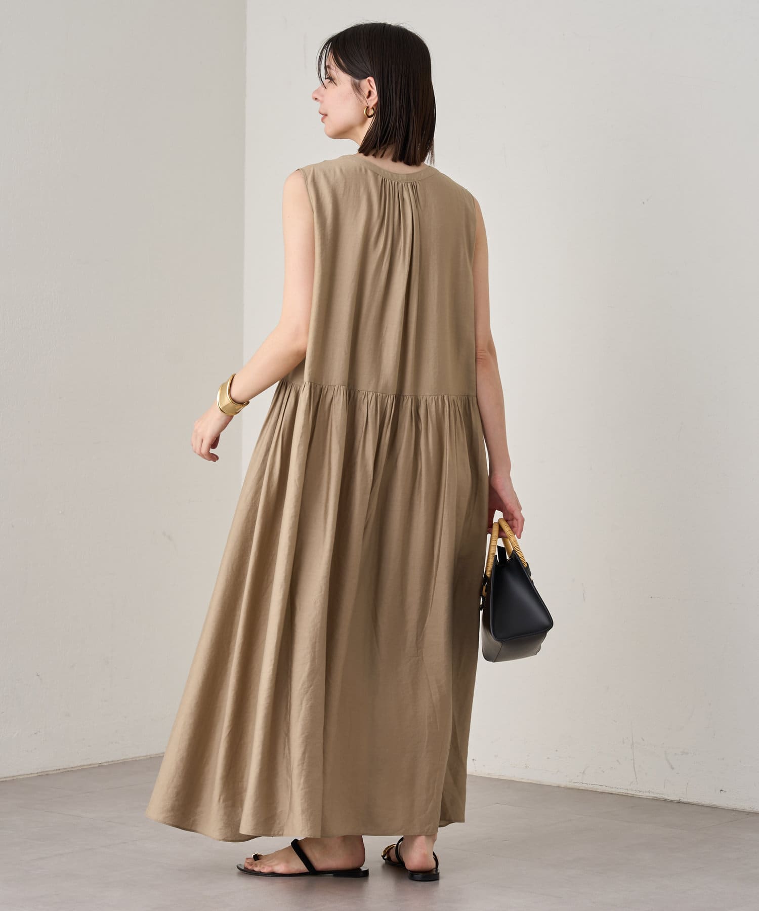 スキッパーノースリギャザーワンピース | LOUNGEDRESS(ラウンジ