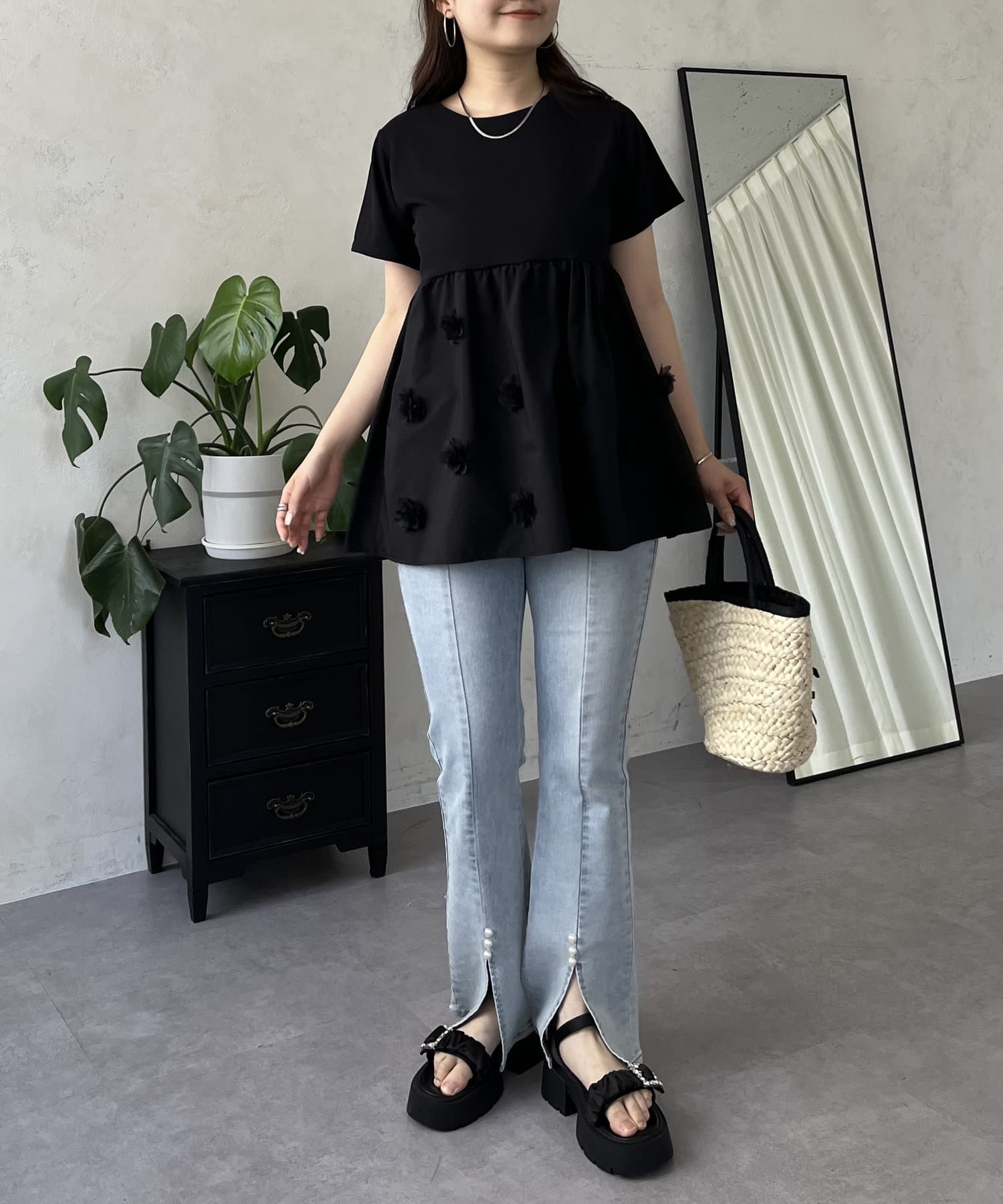 prose verse(プロズヴェール) フラワーモチーフペプラムTシャツ