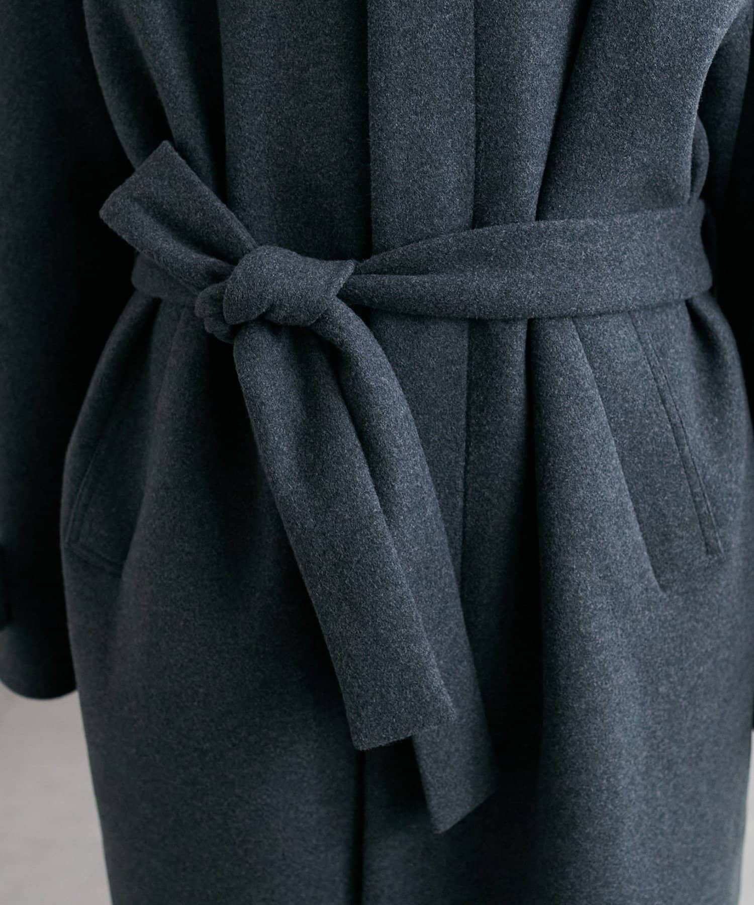 DISCOAT(ディスコート) 【見た目以上の軽さ/ユニセックス】中空糸ベルテッドロングコート