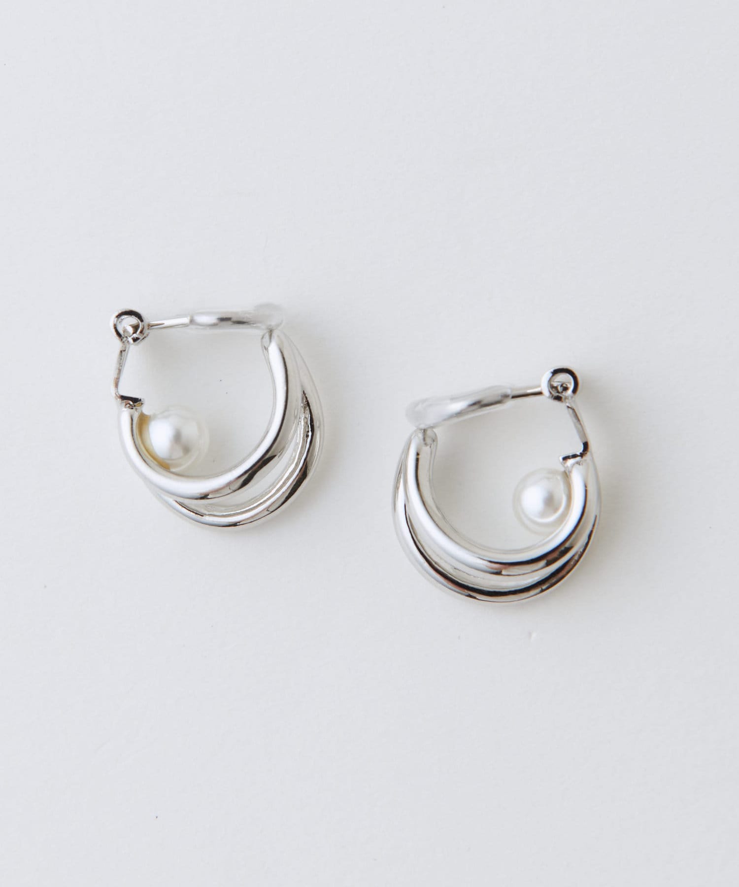 DISCOAT(ディスコート) 【GOLDY】ダブルフーププチイヤリング