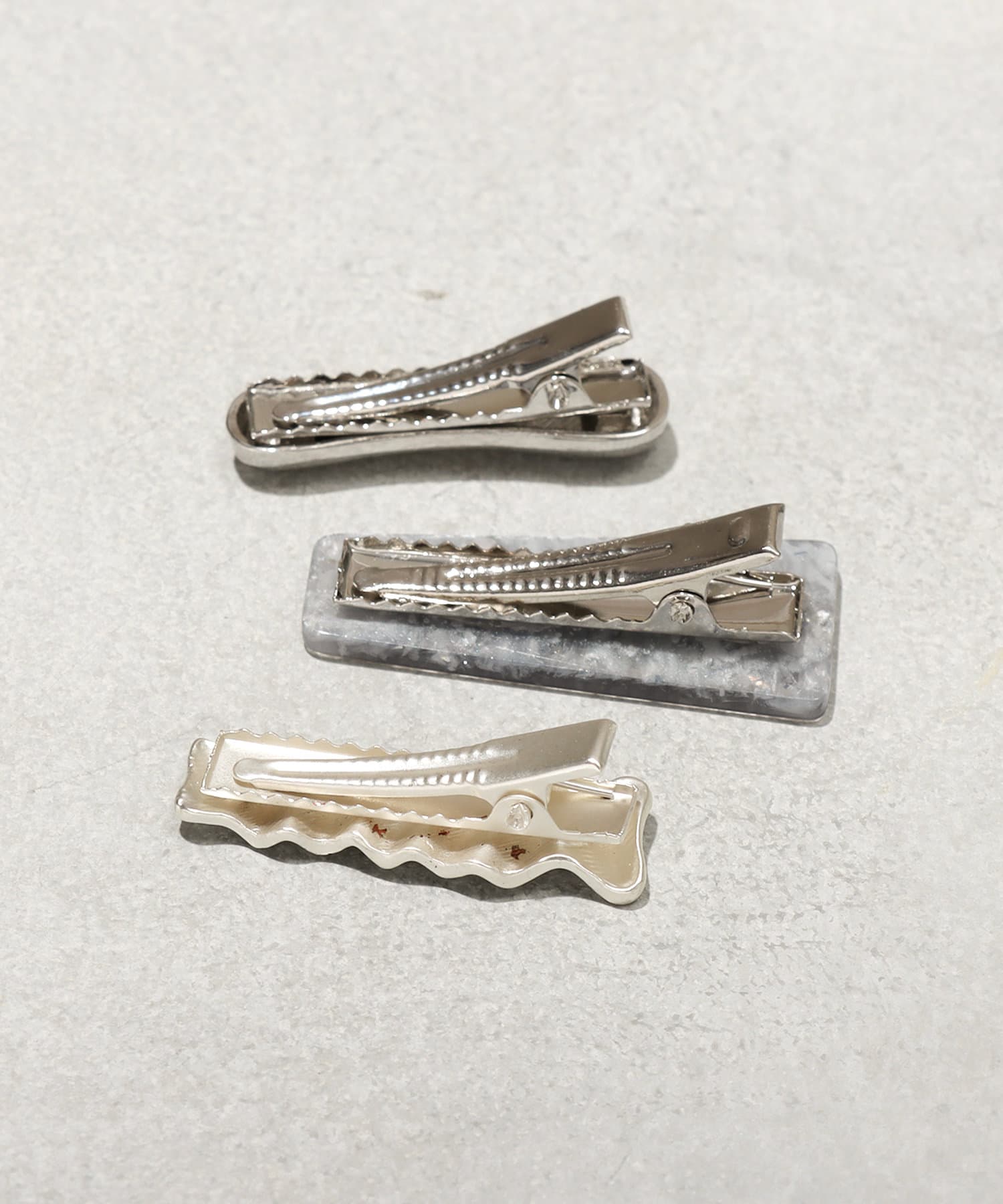 3COINS(スリーコインズ) メタルラメクリップ3個セット