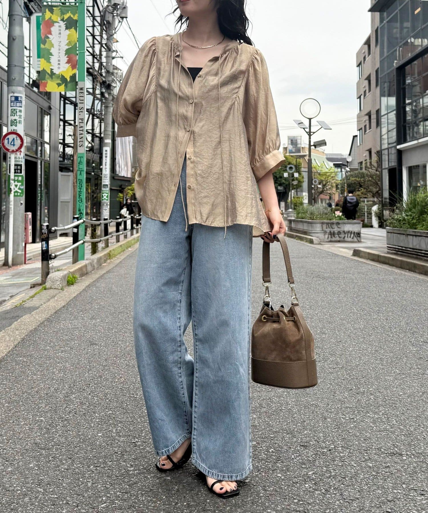 FREDY & GLOSTER(フレディ アンド グロスター) シャイニーシアー２WAYハーフスリーブブラウス