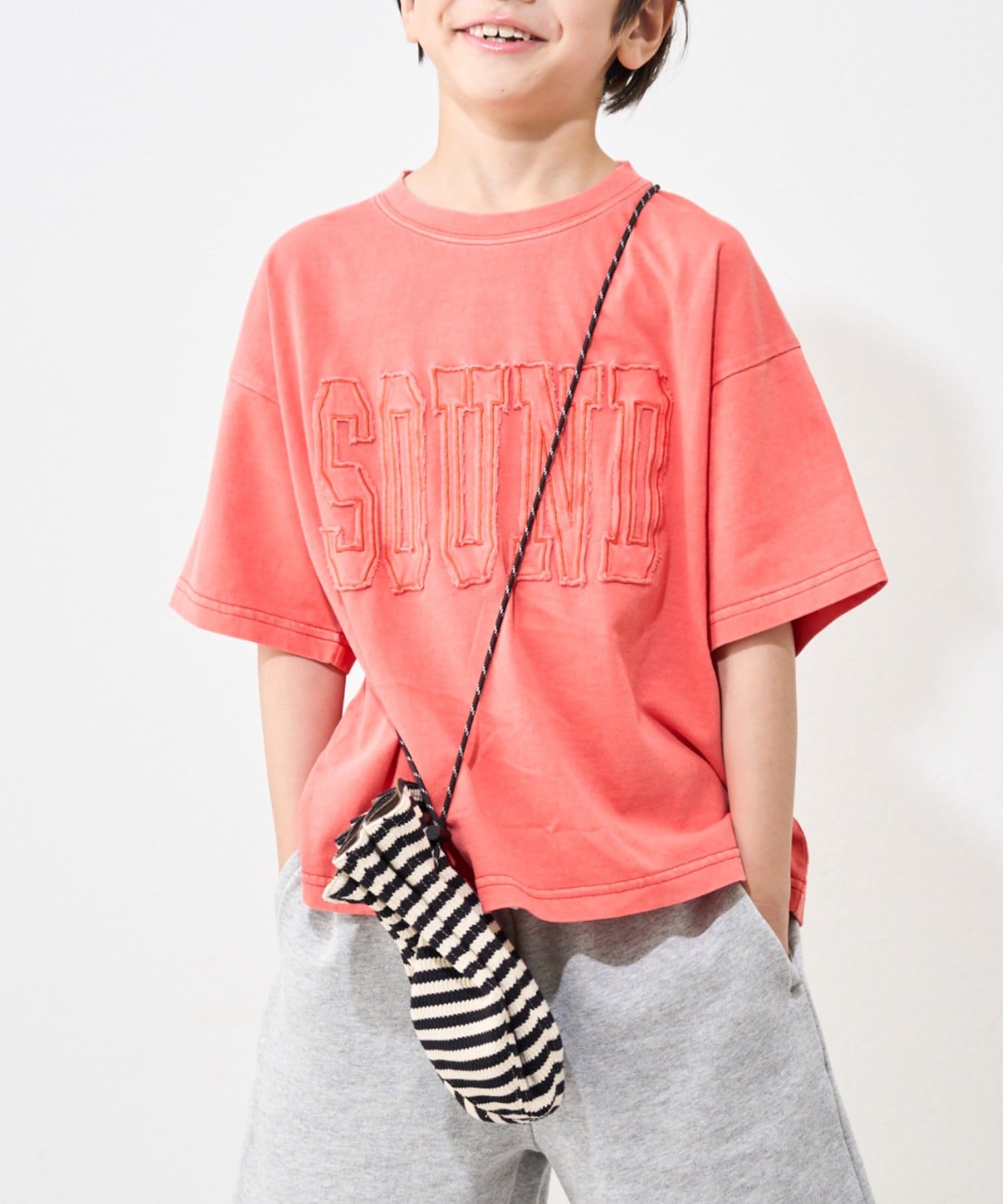 デイリー使いにもおすすめ☆毎日でも着たくなる！"プチプラロゴTEE"ピグメント加工を施し、ヴィンテージライクな印象に。ややゆったりとしたサイズ感で、体に張り付かず動きやすいです♩同
