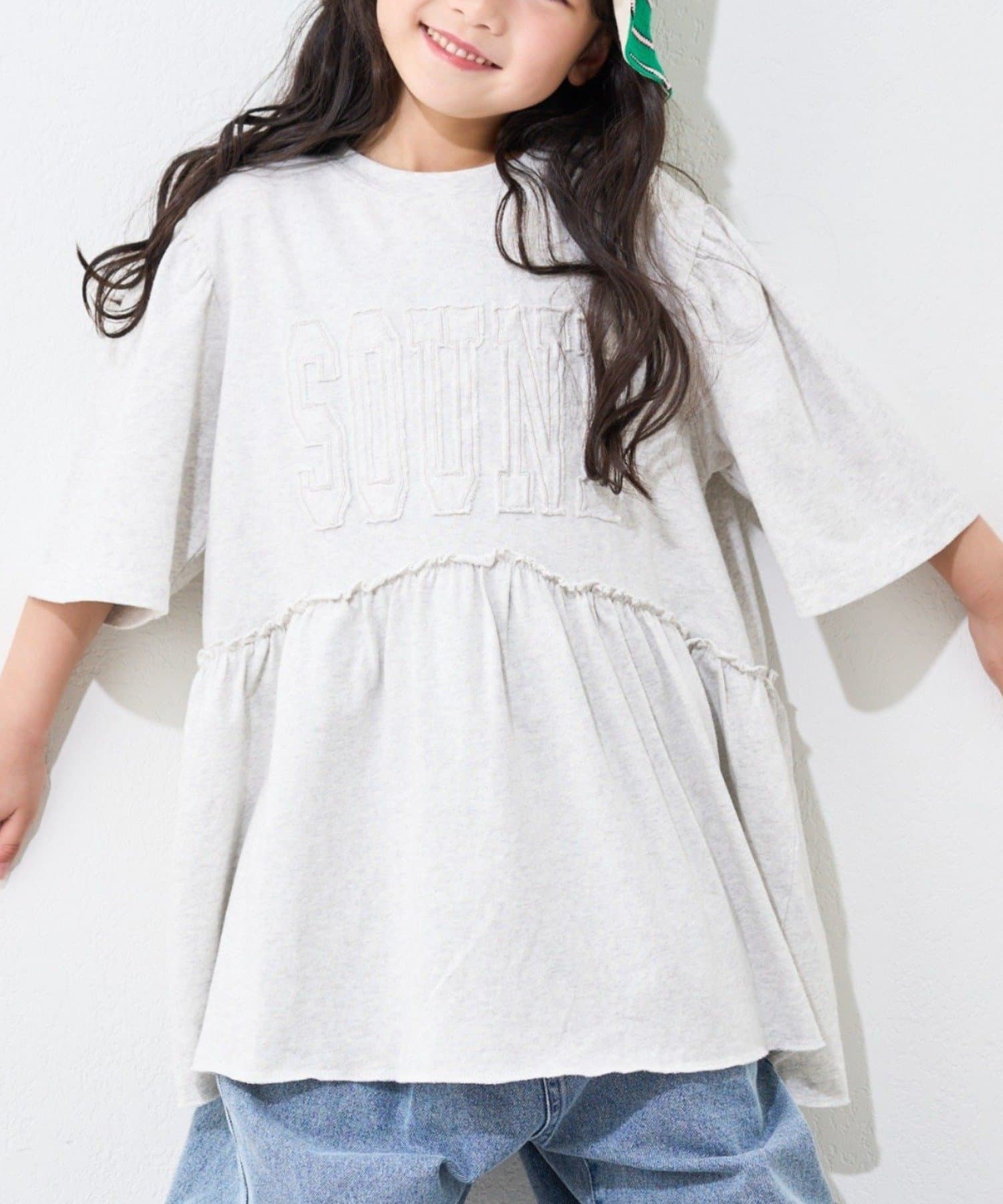 ふわっとシルエットがかわいい♡さりげないロゴが魅力のミニワンピース■デザインピグメント加工を施し、ヴィンテージライクな雰囲気に！袖がさりげなくパフスリーブになっているので、女の子らしさをプラスしてくれ
