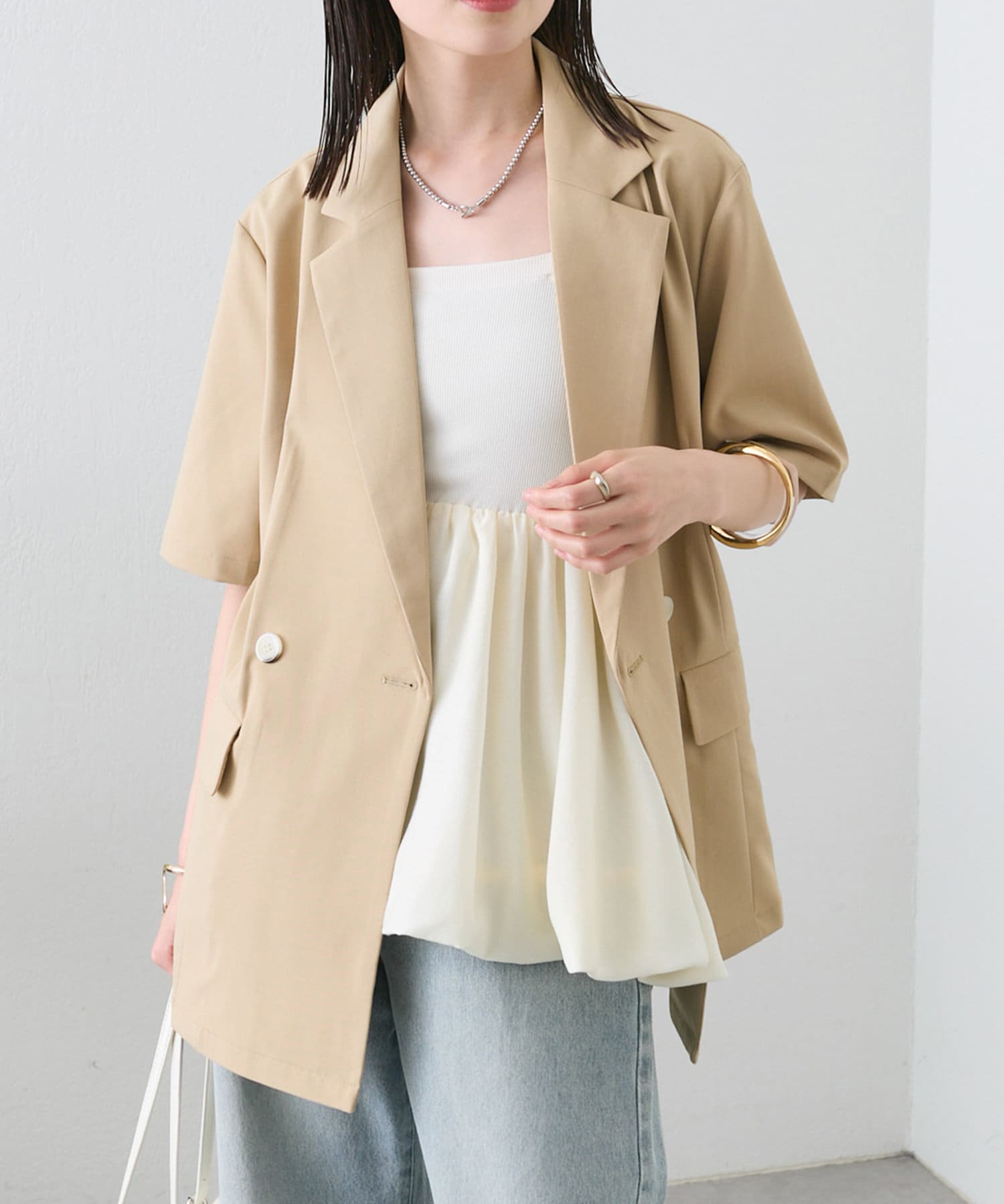 mici 半袖ジャケット　ベージュ ダブルブレス　ジャケット 半袖　ほぼ未使用 mici 半袖ジャケット ベージュ ダブルブレス ジャケット 半袖