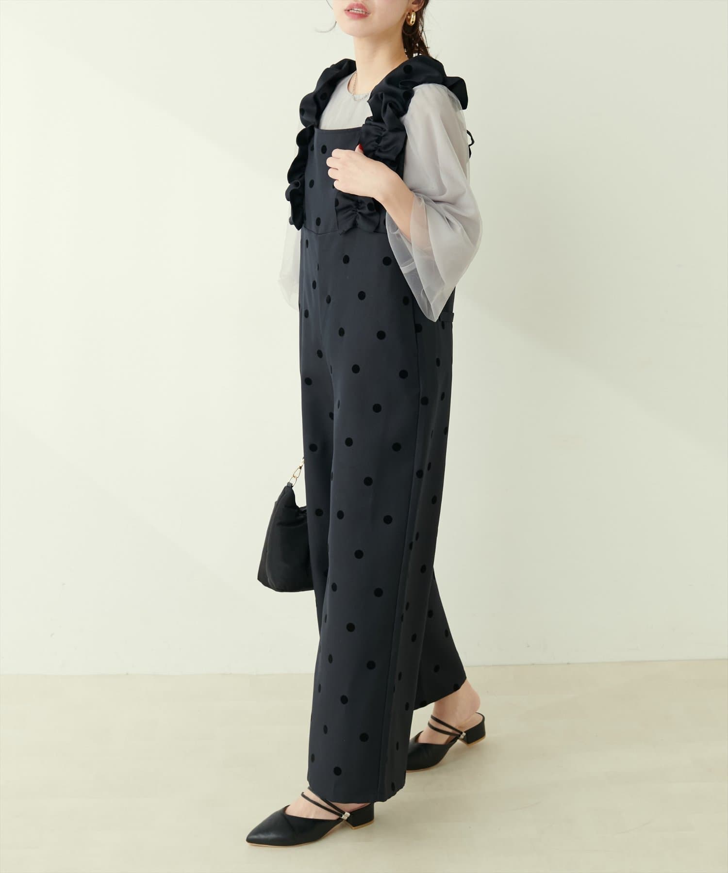 NICE CLAUP / OLIVE des OLIVE OUTLET(ナイスクラップ  / オリーブ デ オリーブ アウトレット) 【natural couture】ツイルクロスドットフロッキーサロペット