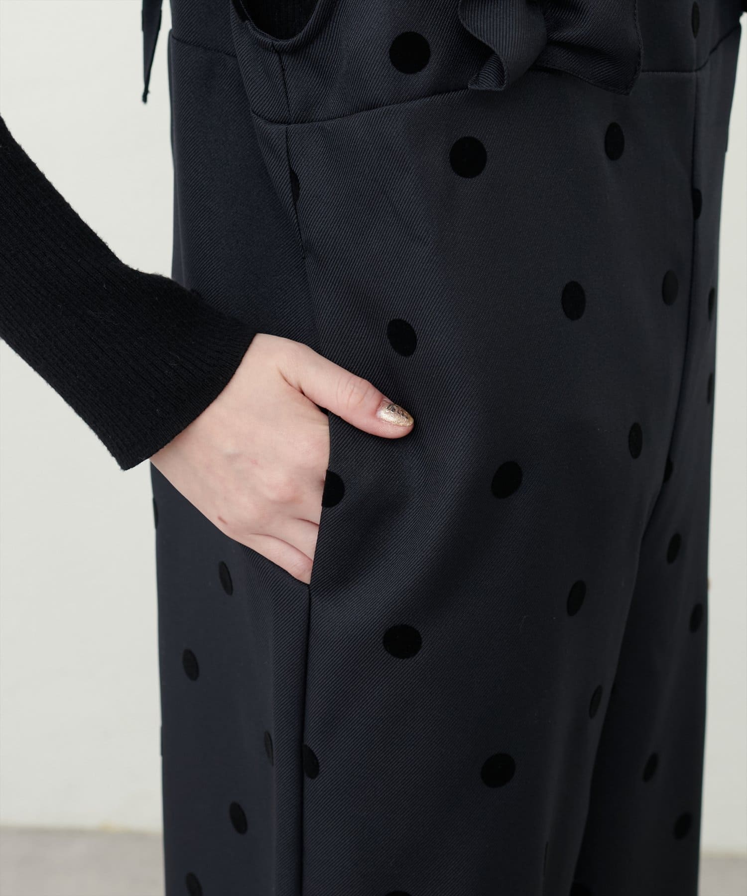 NICE CLAUP / OLIVE des OLIVE OUTLET(ナイスクラップ  / オリーブ デ オリーブ アウトレット) 【natural couture】ツイルクロスドットフロッキーサロペット