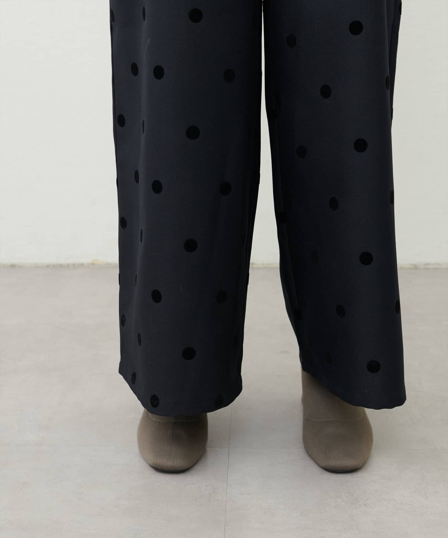 NICE CLAUP / OLIVE des OLIVE OUTLET(ナイスクラップ  / オリーブ デ オリーブ アウトレット) 【natural couture】ツイルクロスドットフロッキーサロペット
