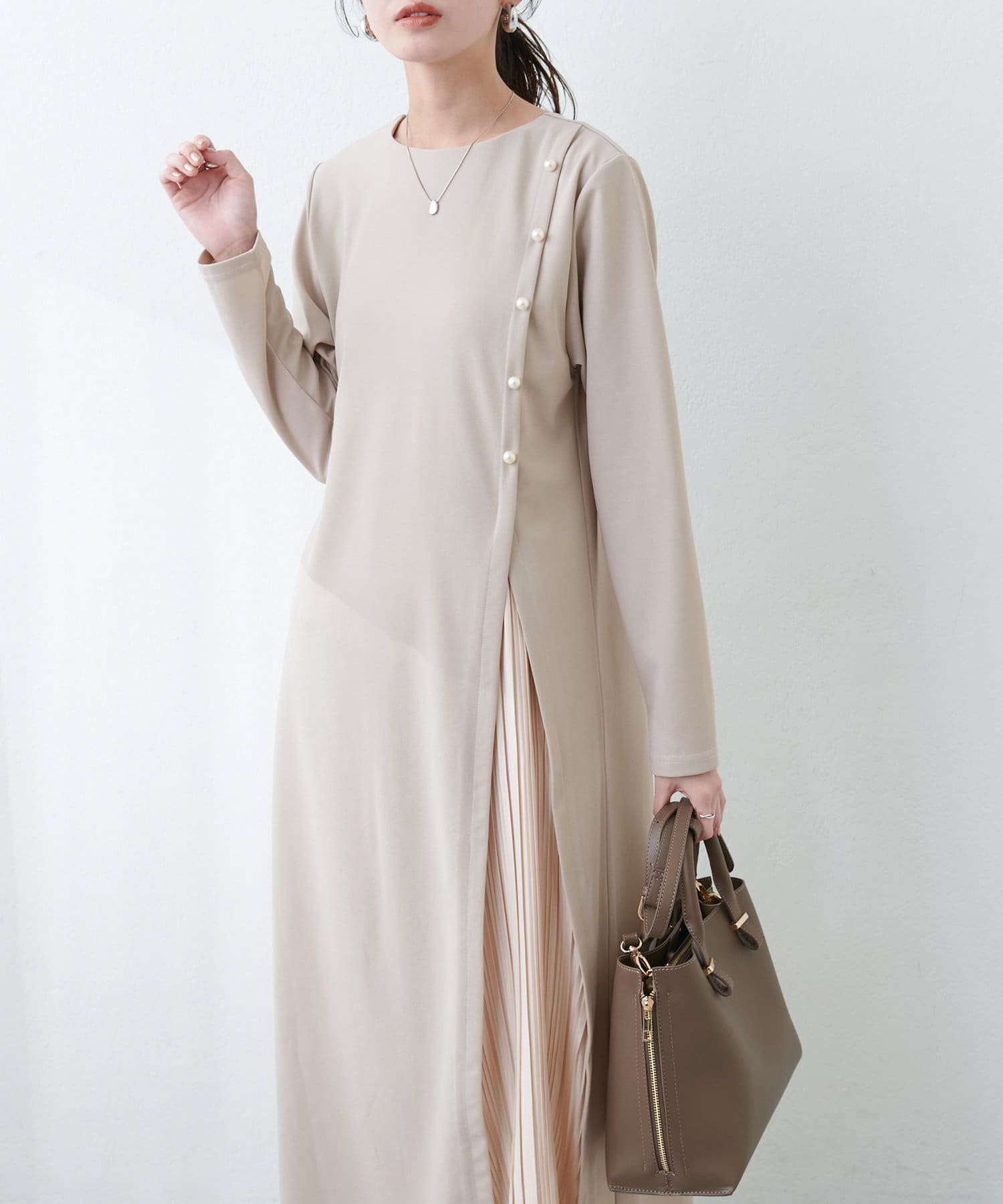 natural couture】カットジョーゼットプリーツ切替ワンピース