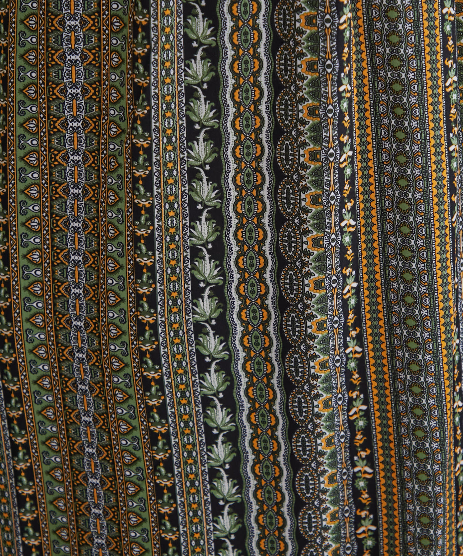 NICE CLAUP / OLIVE des OLIVE OUTLET(ナイスクラップ  / オリーブ デ オリーブ アウトレット) 【RMAF】【WEB限定】エスニック柄袖ボリュームワンピース