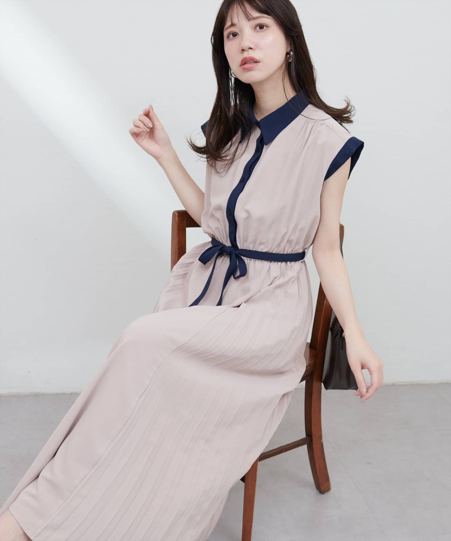 natural couture(ナチュラルクチュール) サイドプリーツ配色デザインワンピース