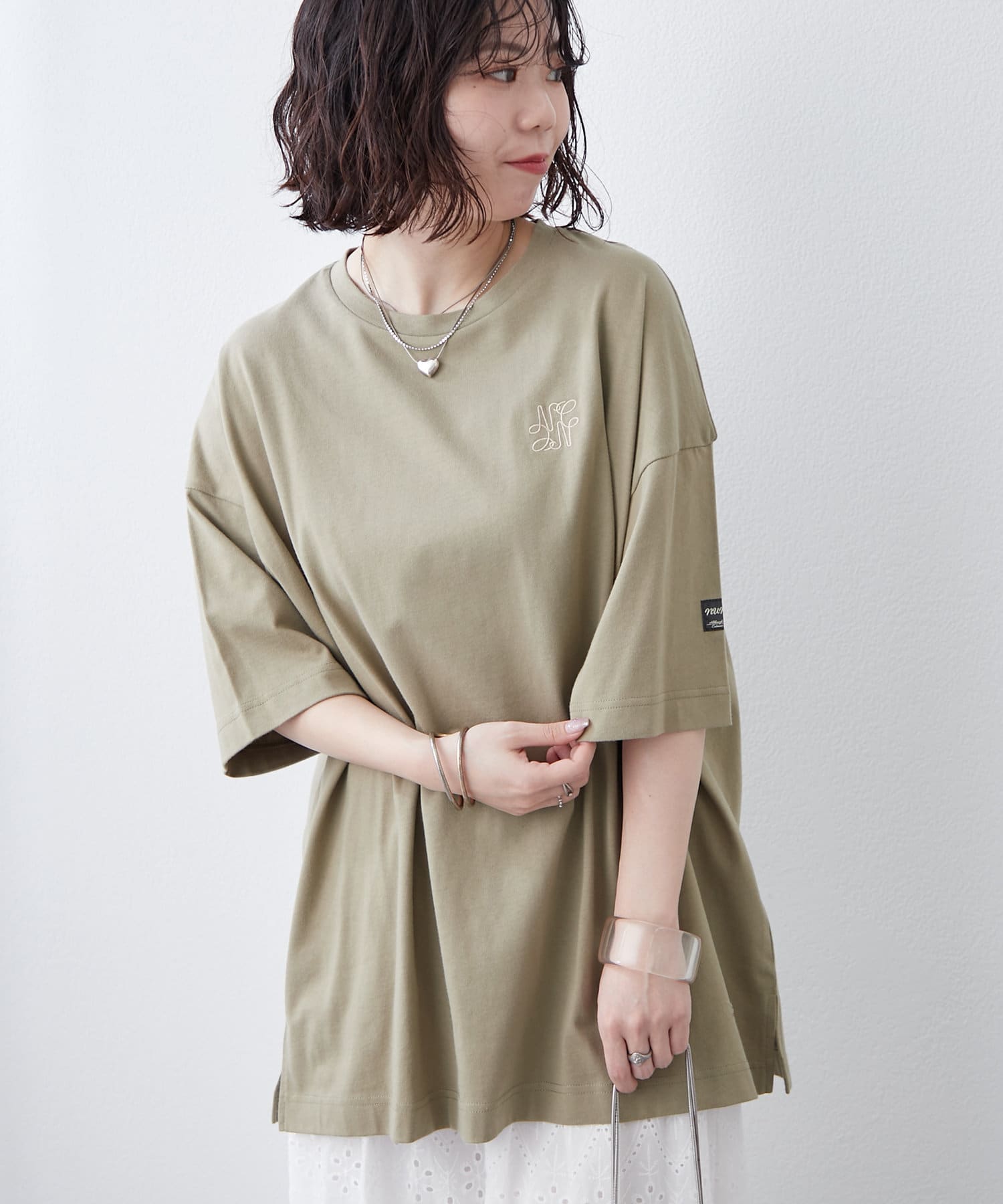 Remind me and forever(リマインドミーアンドフォーエバー) 【NUNIFE】【サスティナブル素材】ワンポイント刺繍BIGTシャツ