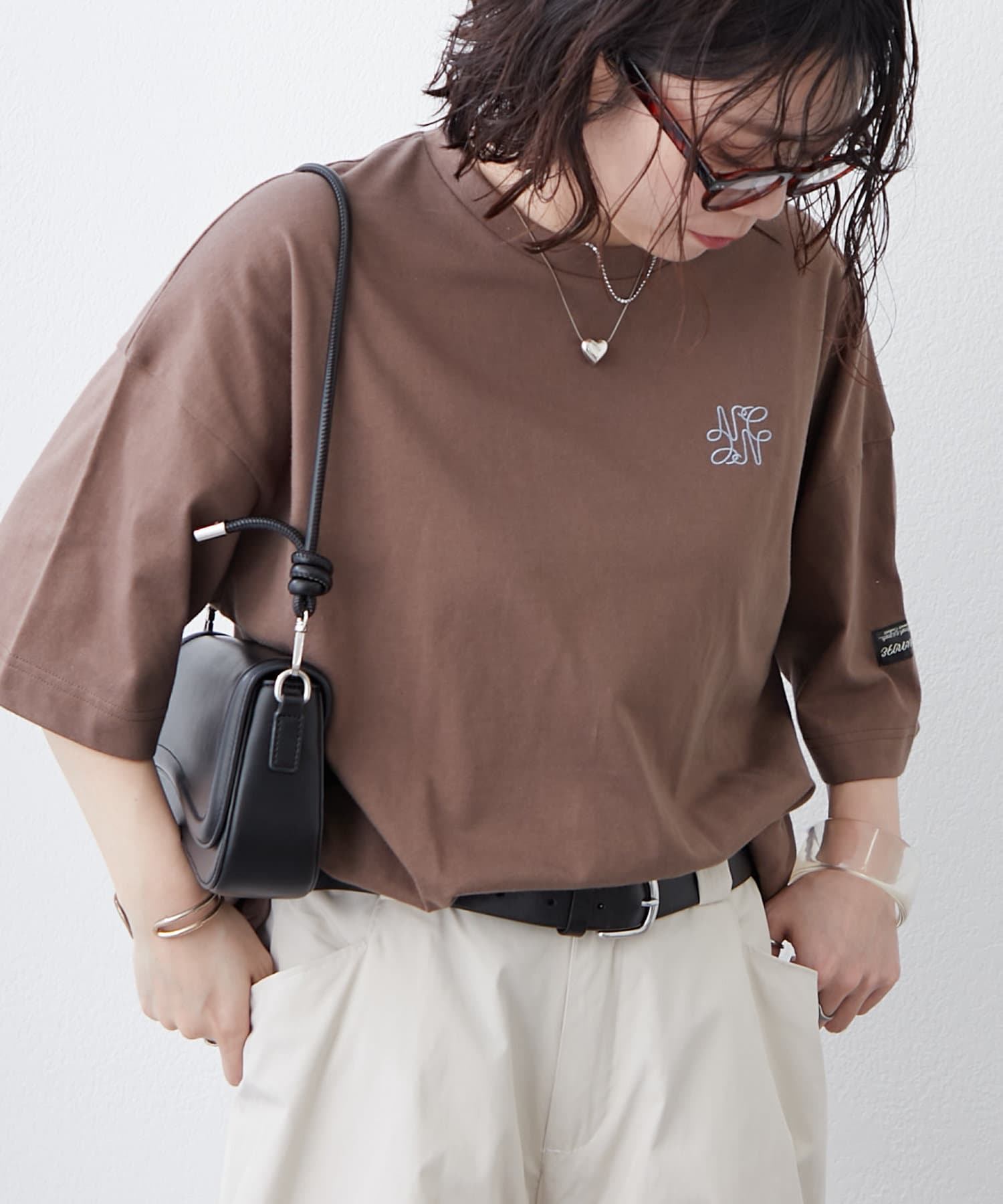 Remind me and forever(リマインドミーアンドフォーエバー) 【NUNIFE】【サスティナブル素材】ワンポイント刺繍BIGTシャツ