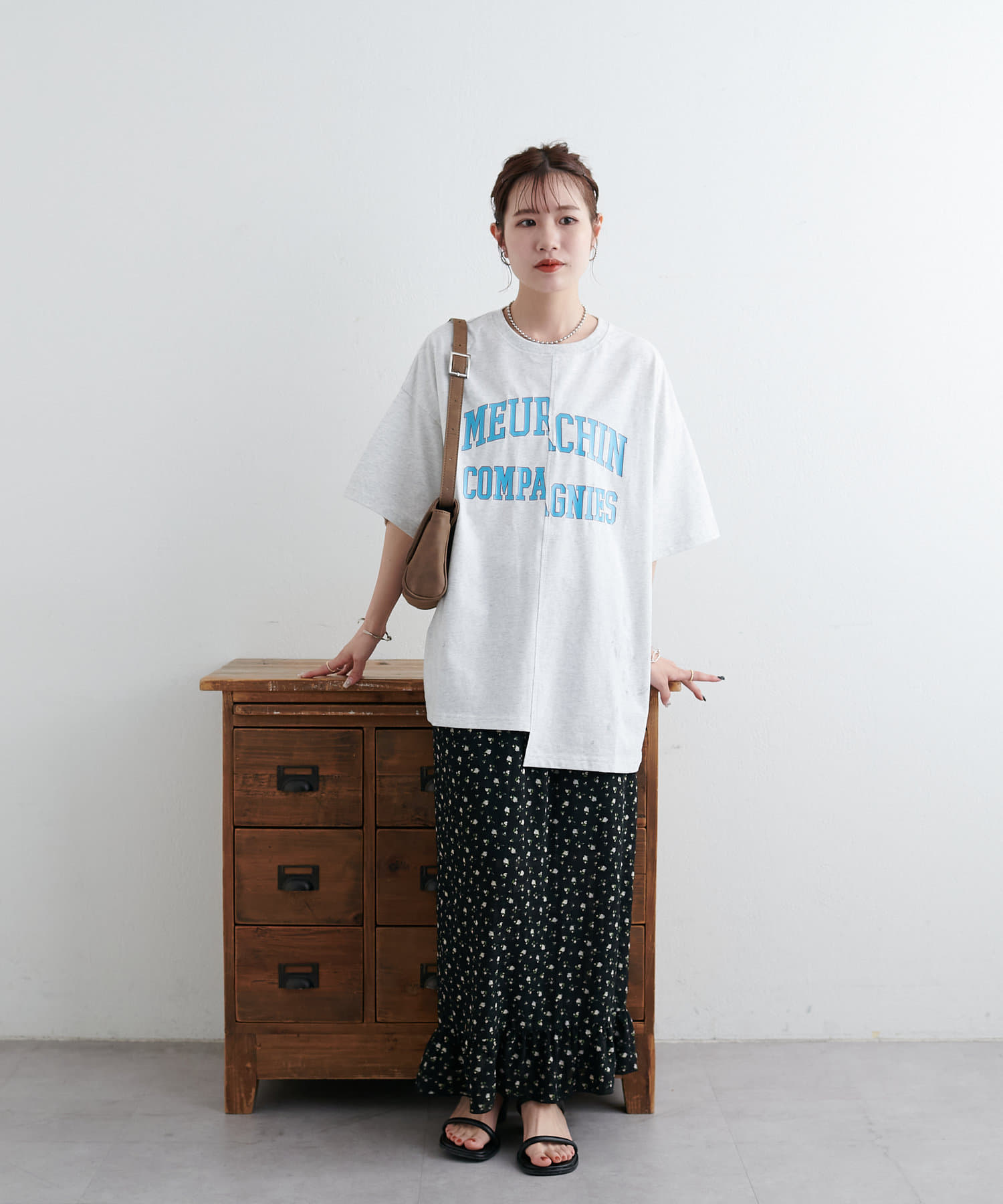 DISCOAT(ディスコート) 【ユニセックス】リメイクTシャツ