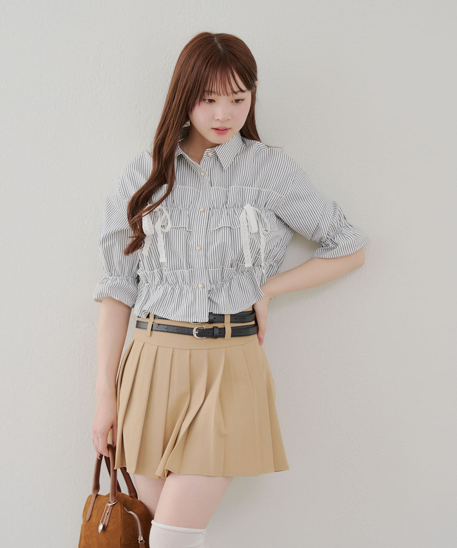 NICE CLAUP / OLIVE des OLIVE OUTLET(ナイスクラップ  / オリーブ デ オリーブ アウトレット) 【RMAF】【これ一枚でコーデの主役に！】レースリボンフリルブラウス