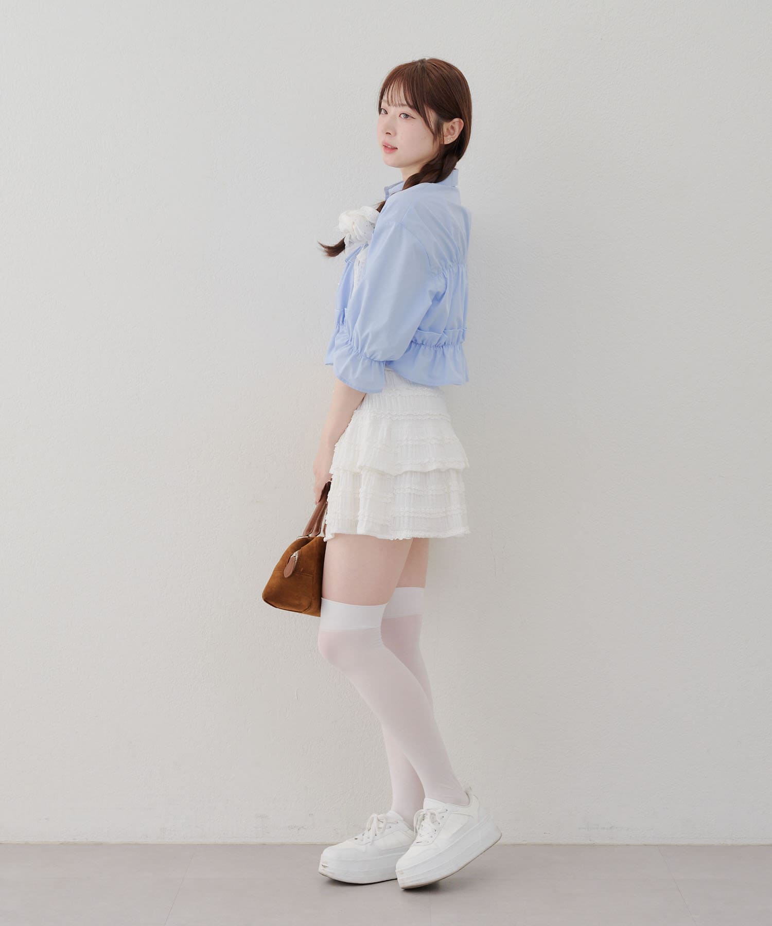 NICE CLAUP / OLIVE des OLIVE OUTLET(ナイスクラップ  / オリーブ デ オリーブ アウトレット) 【RMAF】【これ一枚でコーデの主役に！】レースリボンフリルブラウス