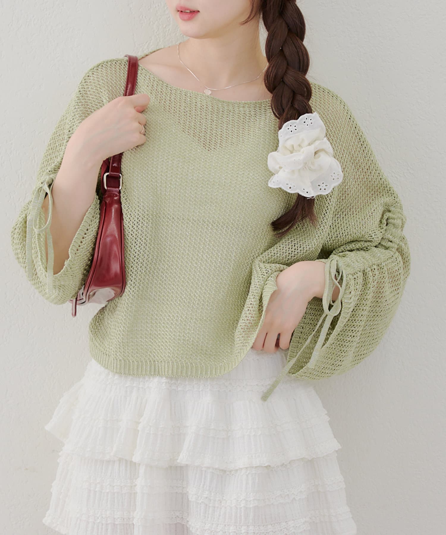 【2025SS ANOTHER BRANCH OLIVE des OLIVE】■Point・ラメ感が特徴のメッシュトップス。・大き目な編地なので程よい肌見せが叶います。■Styling・裾のドロストで
