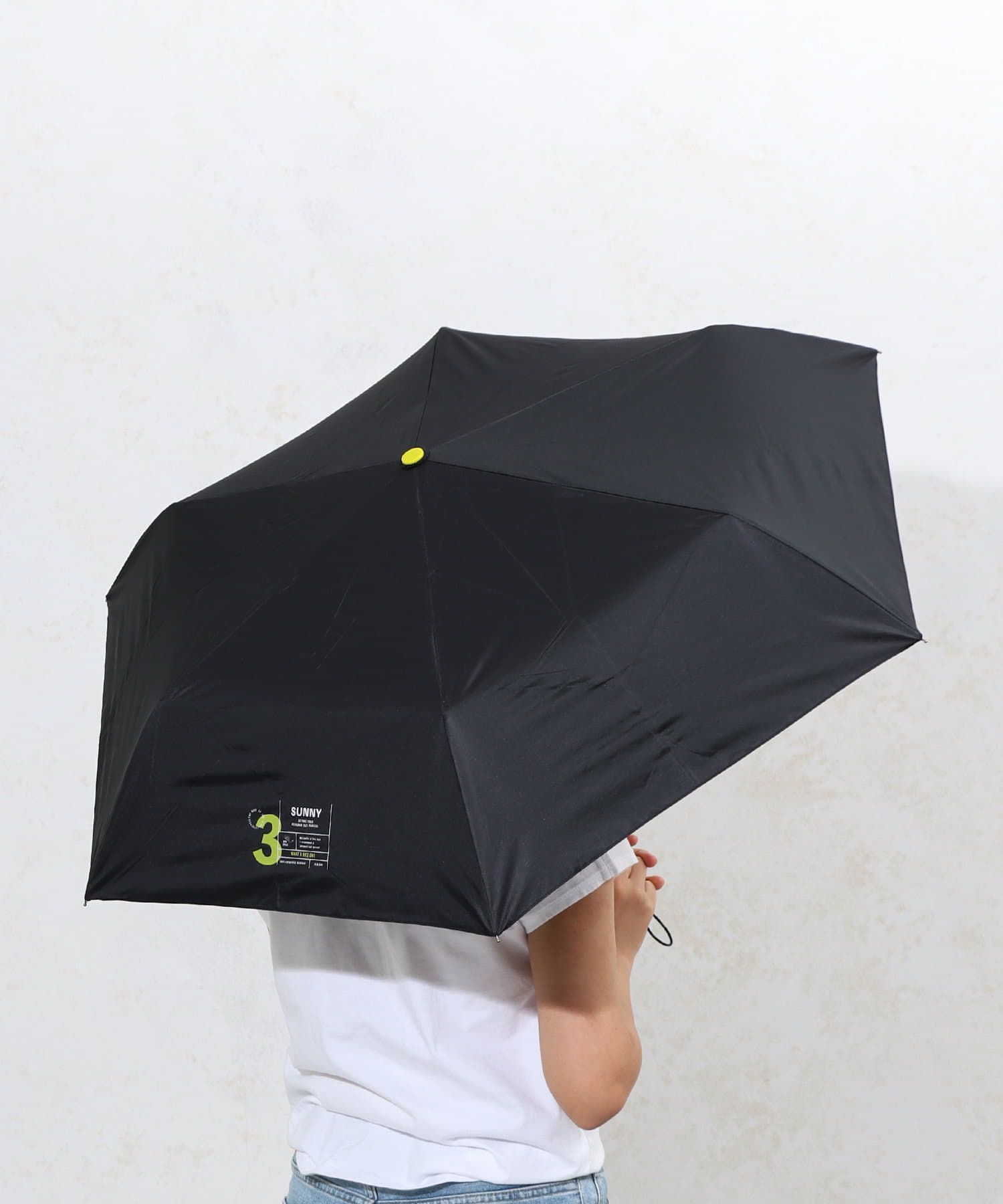 約230g》晴雨兼用折傘ロゴ | 3COINS(スリーコインズ)ライフ
