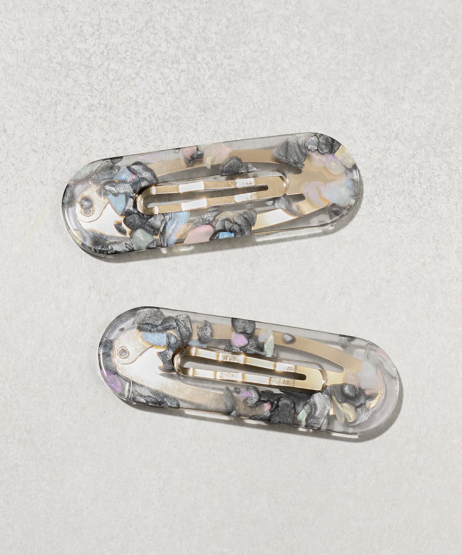 3COINS(スリーコインズ) オーバル柄パッチンピン2個セット