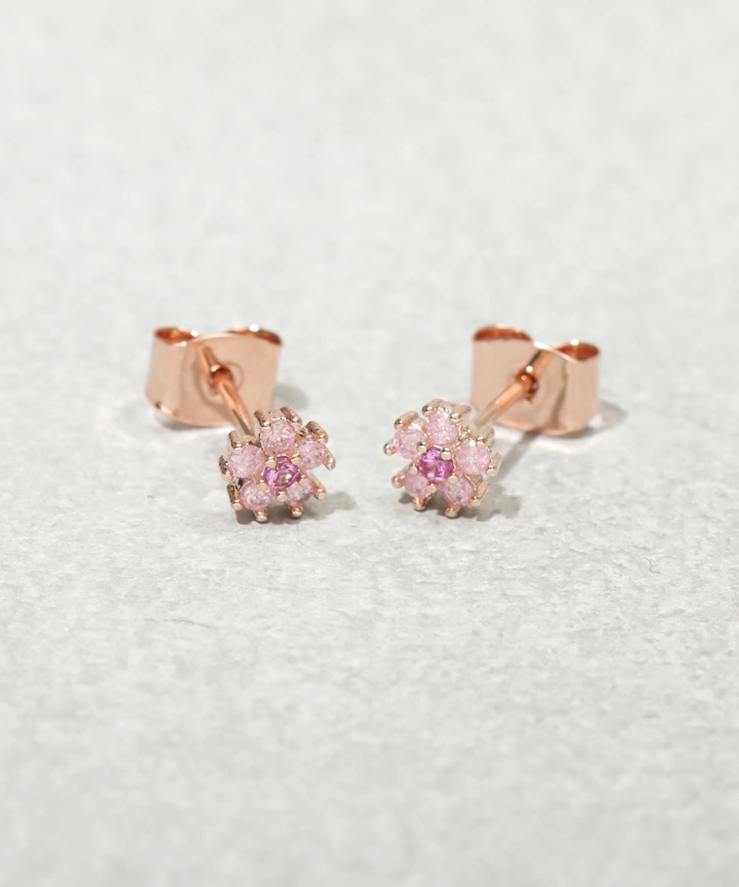 3COINS(スリーコインズ) カラーフラワーミニピアス
