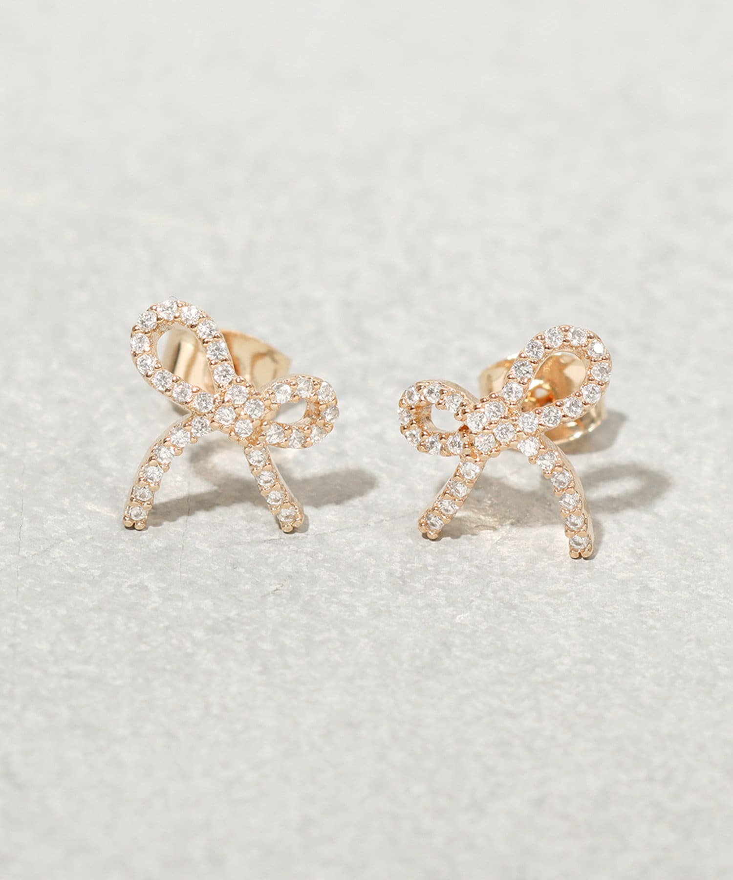 3COINS(スリーコインズ) キラキラリボンピアス