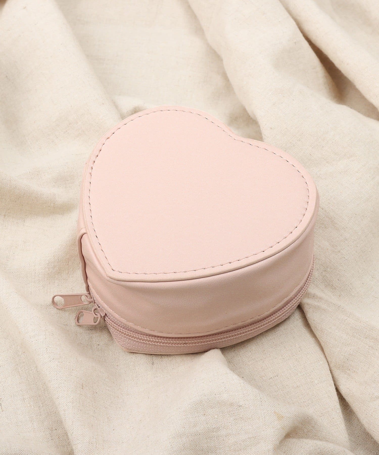 WEST. BIG LOVE SONG ハート型ポーチ　【当選　新品未開封】 WEST. BIG LOVE SONG ハート型ポーチ 【当選 新品未開封