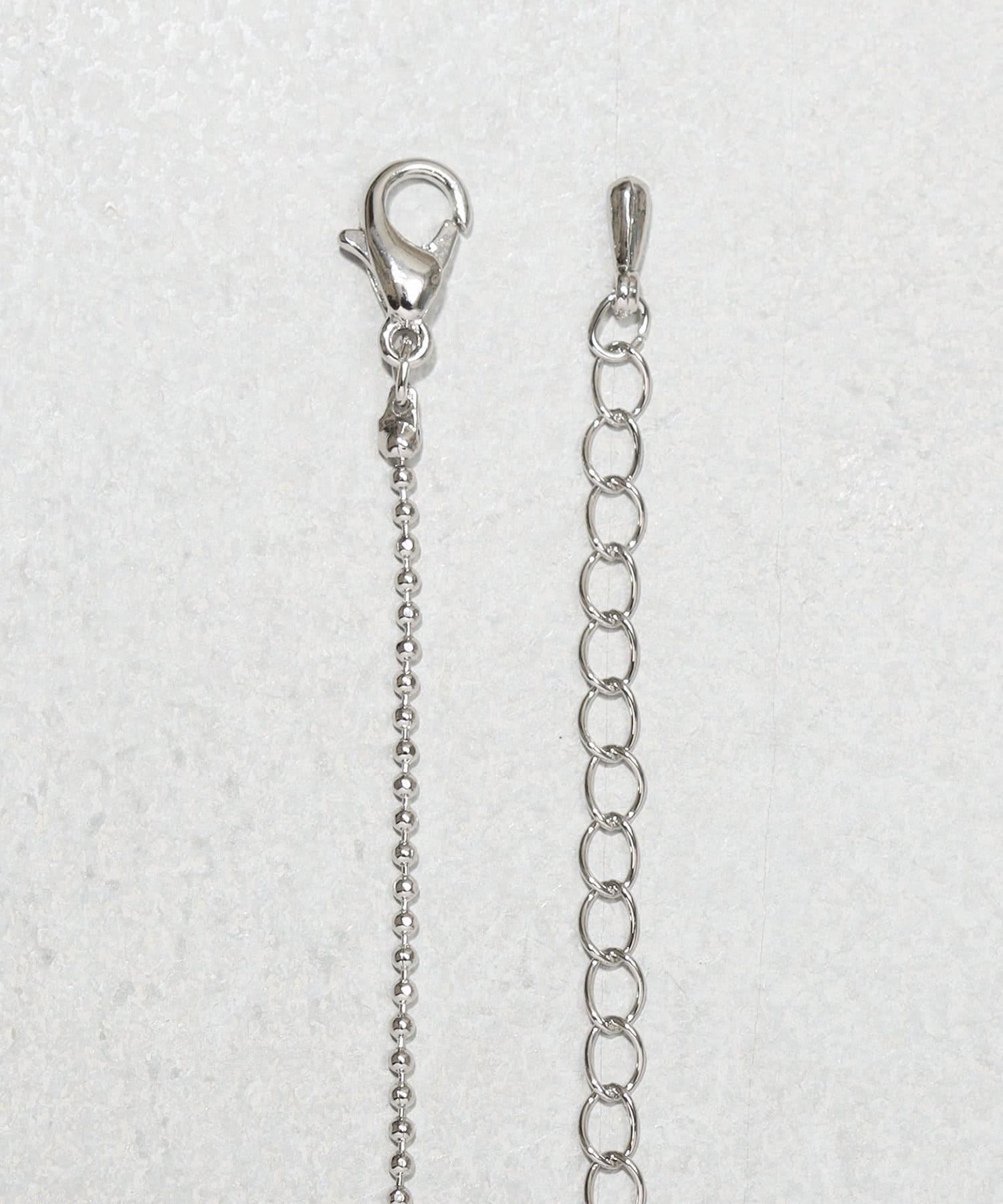 3COINS(スリーコインズ) フェザーメタルショートネックレス