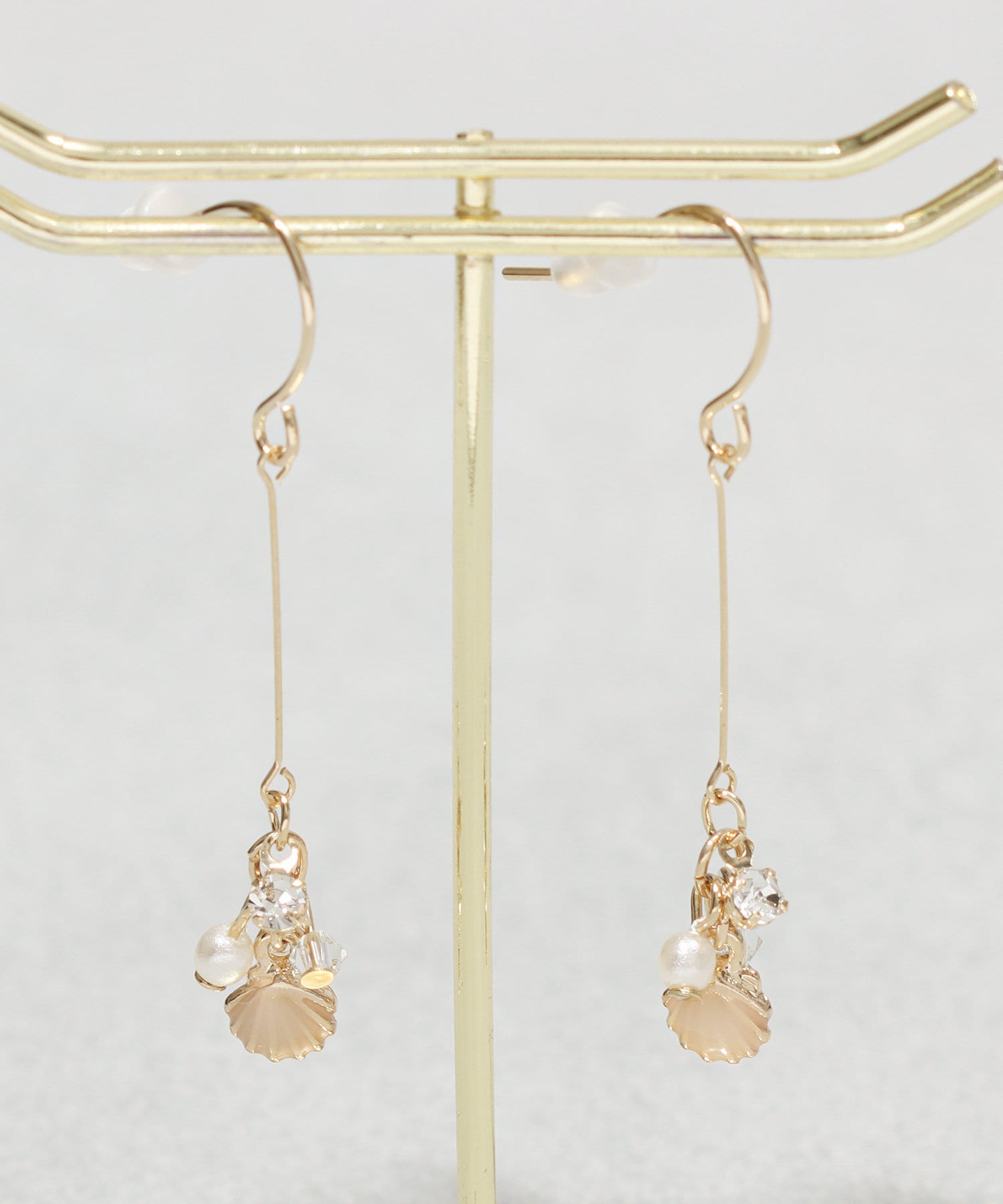 3COINS(スリーコインズ) シェルじゃらピアス