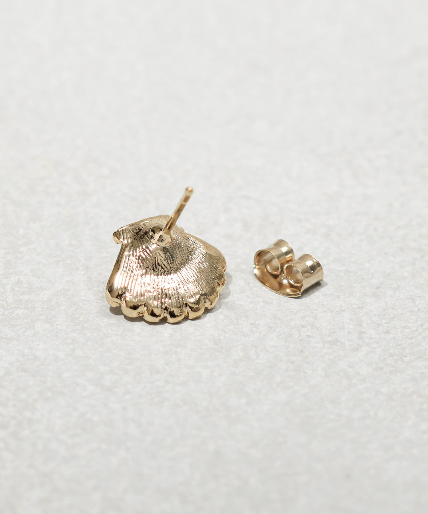 3COINS(スリーコインズ) シェルヒトデピアス