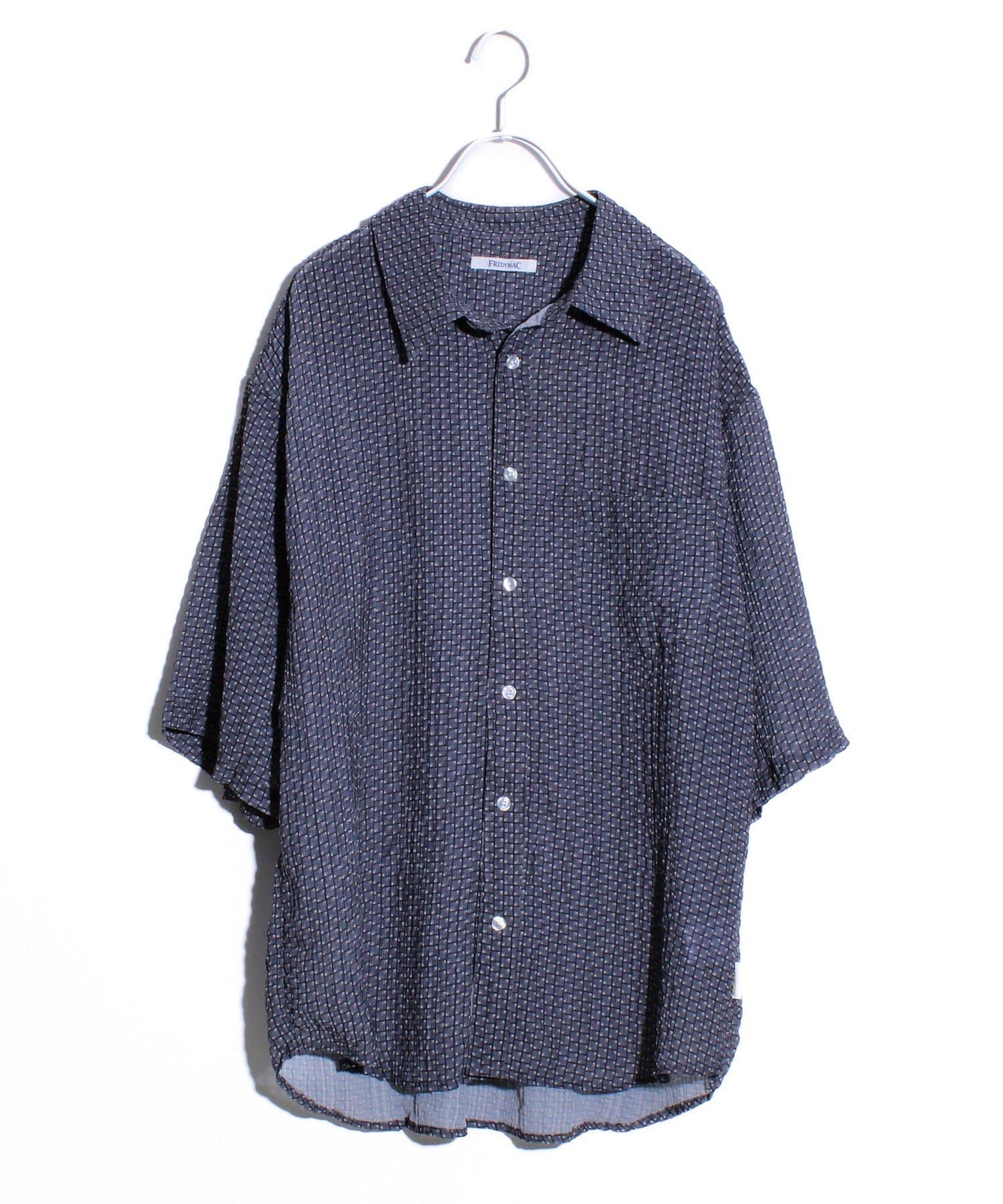 FREDY & GLOSTER(フレディ アンド グロスター) 【FREDYMAC】シアサッカー素材 総柄 半袖シャツ ショートスリーブシャツ